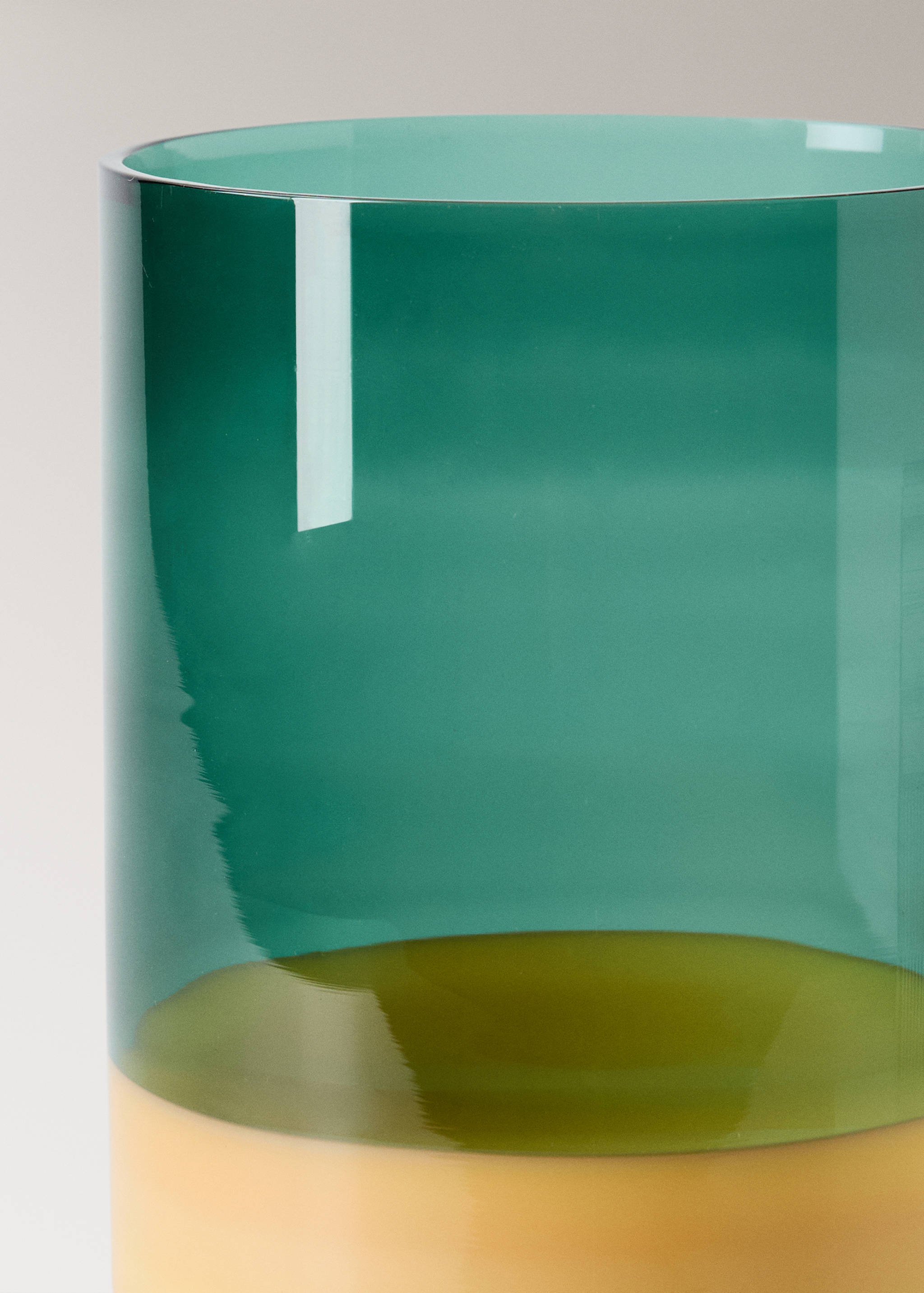 Borosilicate coloured glass vase - Details of the article 1