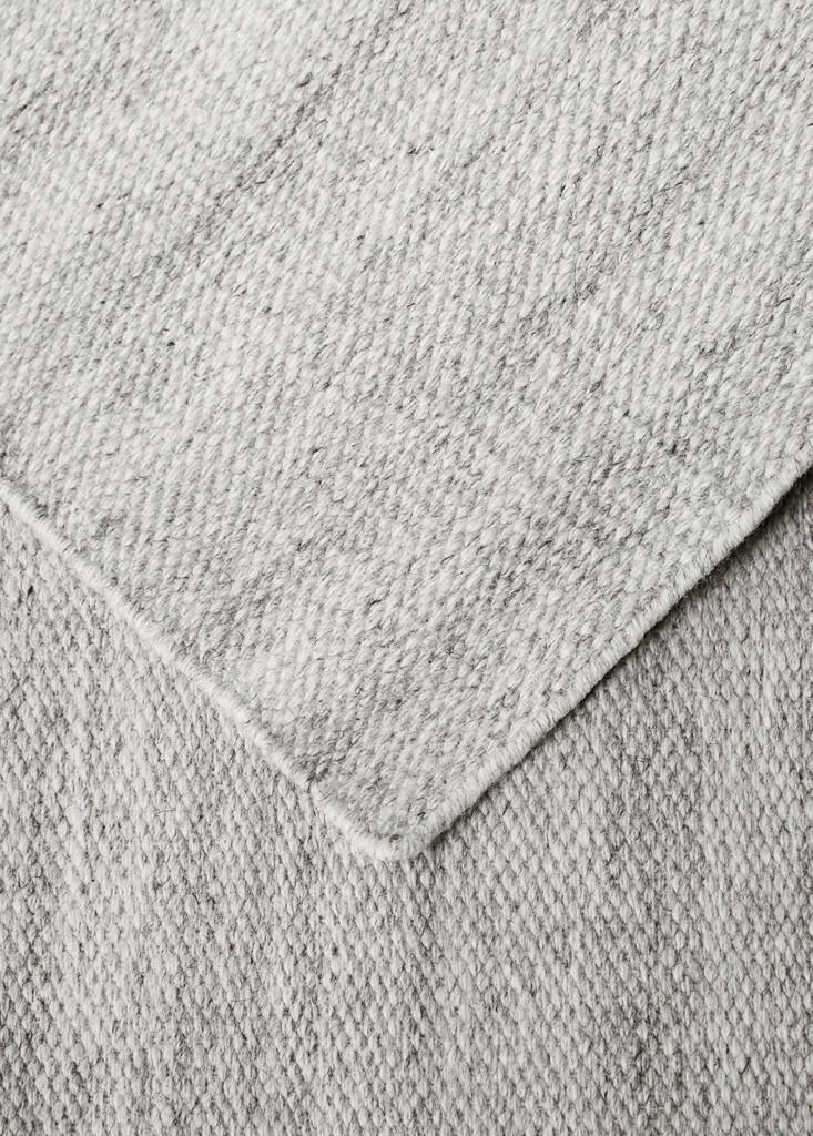 Large melange stripe rug — Light/Pastel Grey