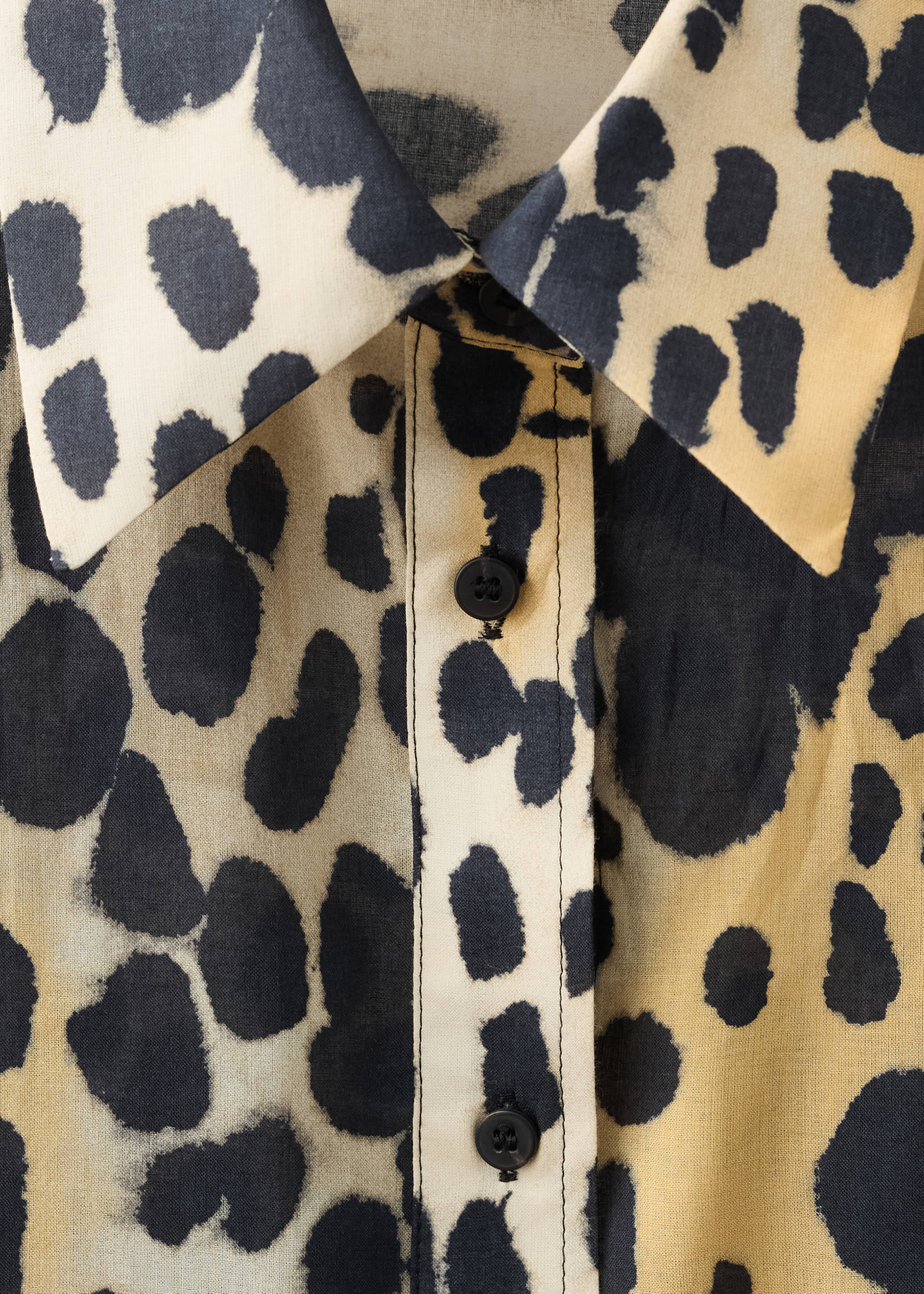 Leopard-print shirt with pocket - Details of the article 8