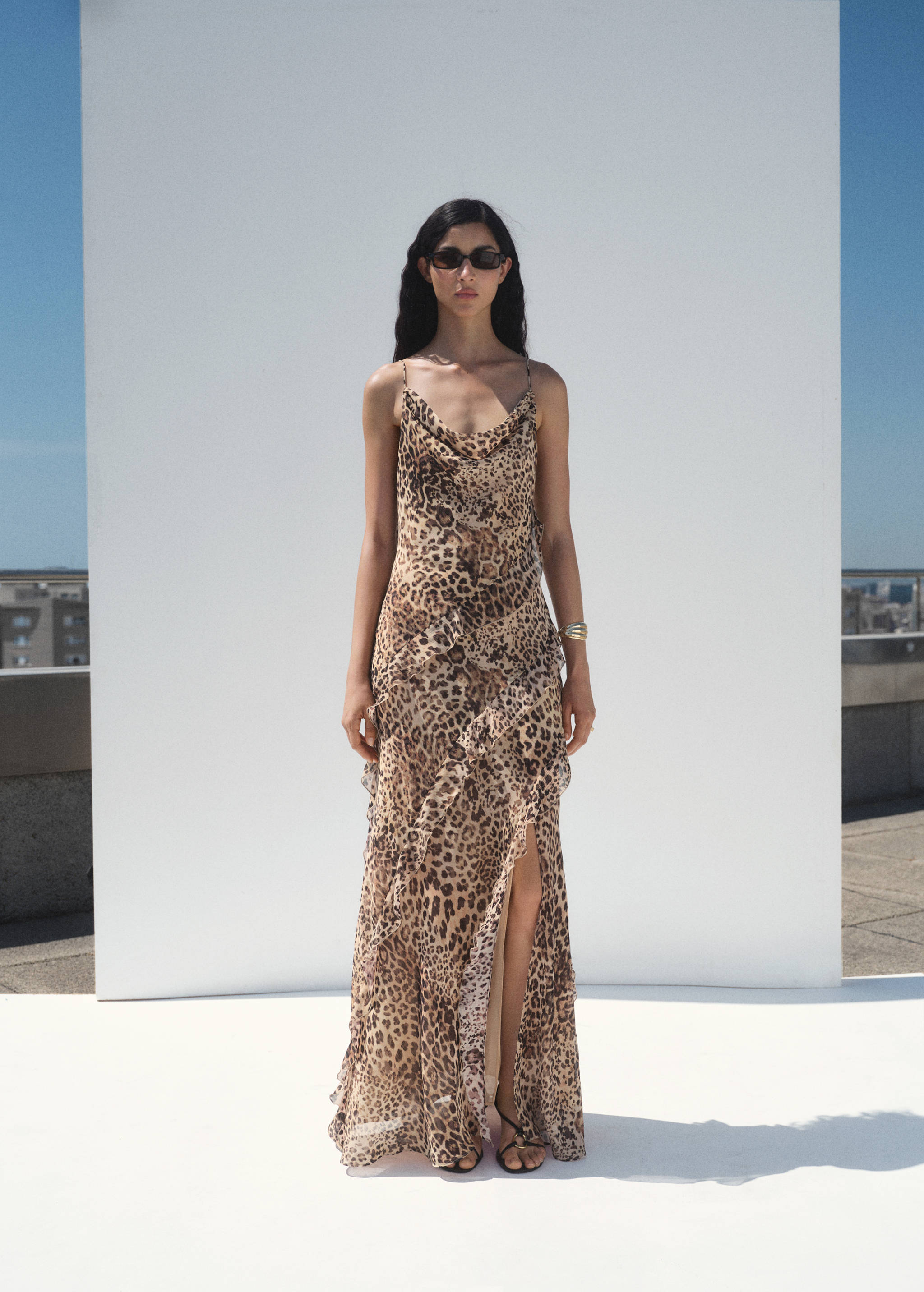Leopard-print ruffle dress with opening - General plane