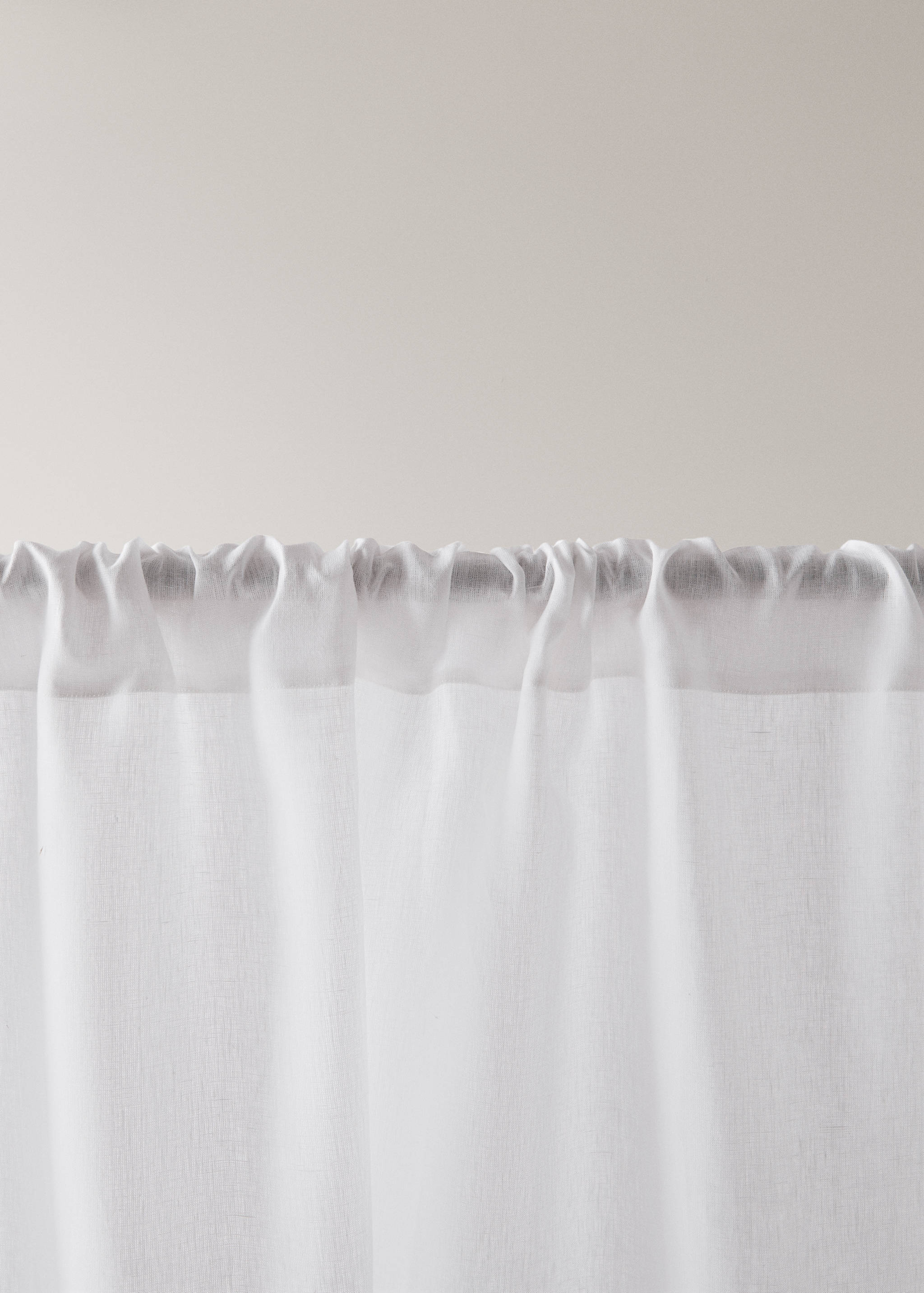Linen curtain with frayed border, medium opacity - Details of the article 1