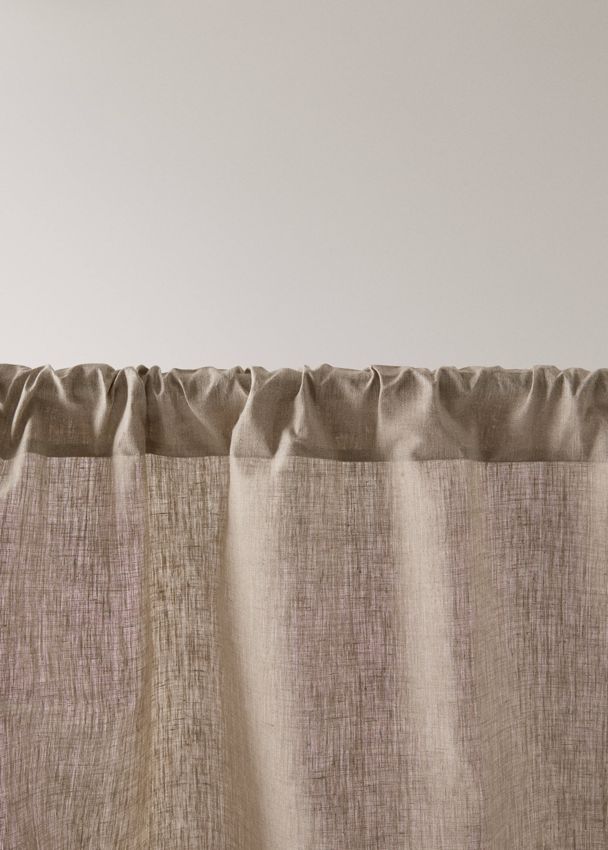 Linen curtain with frayed border, medium opacity - Details of the article 1