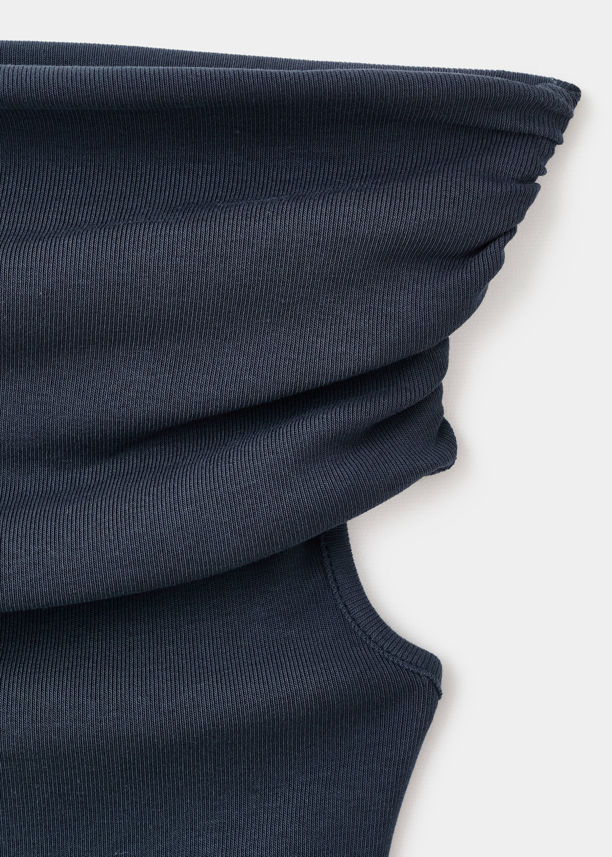 Top épaules dénudées - Détail de l'article 8