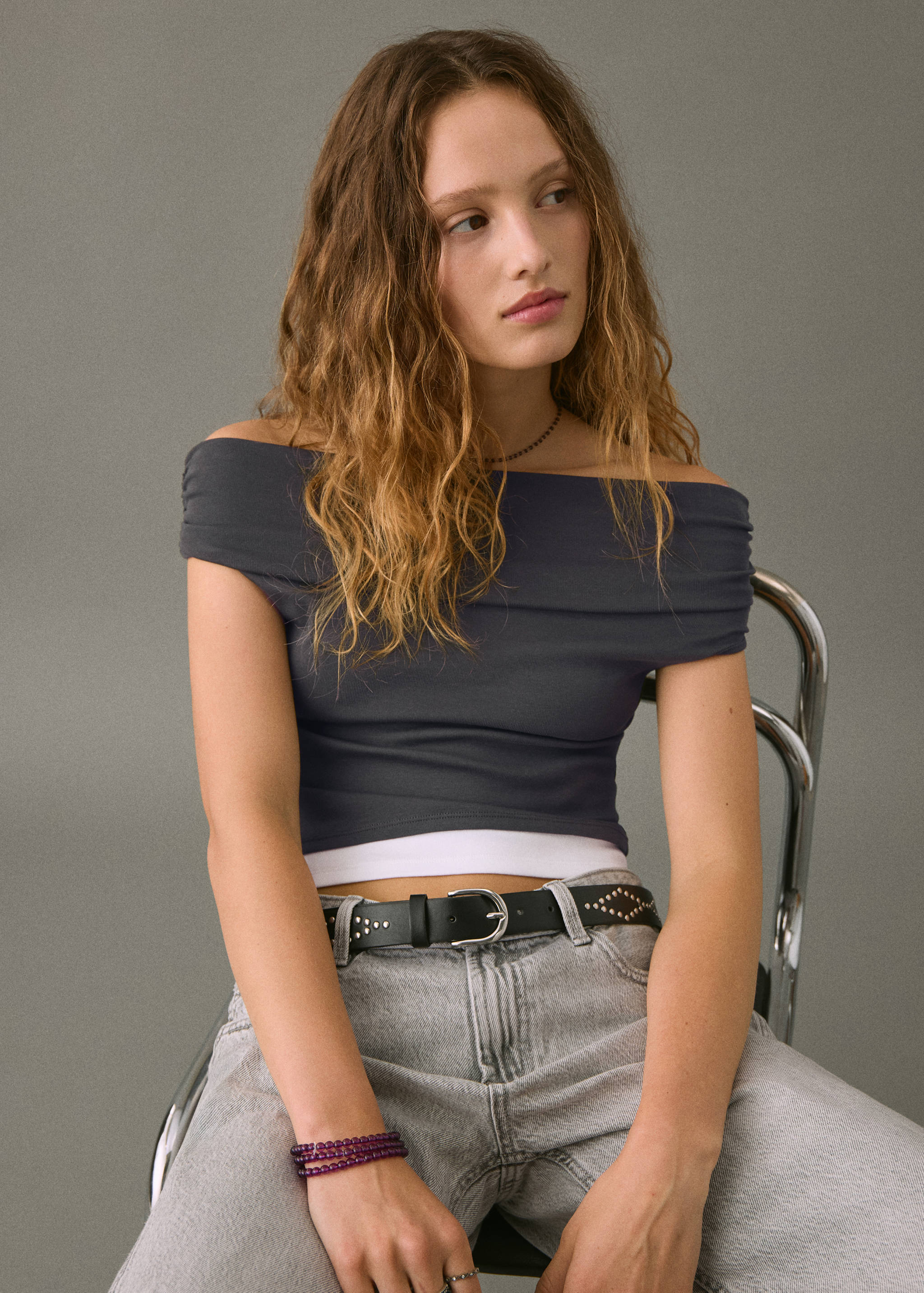 Off-shoulder top - Details of the article 2