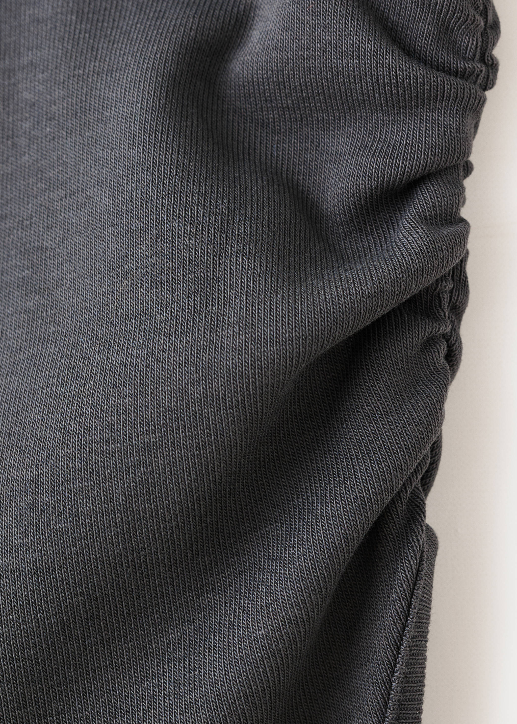 Off-shoulder top - Details of the article 8