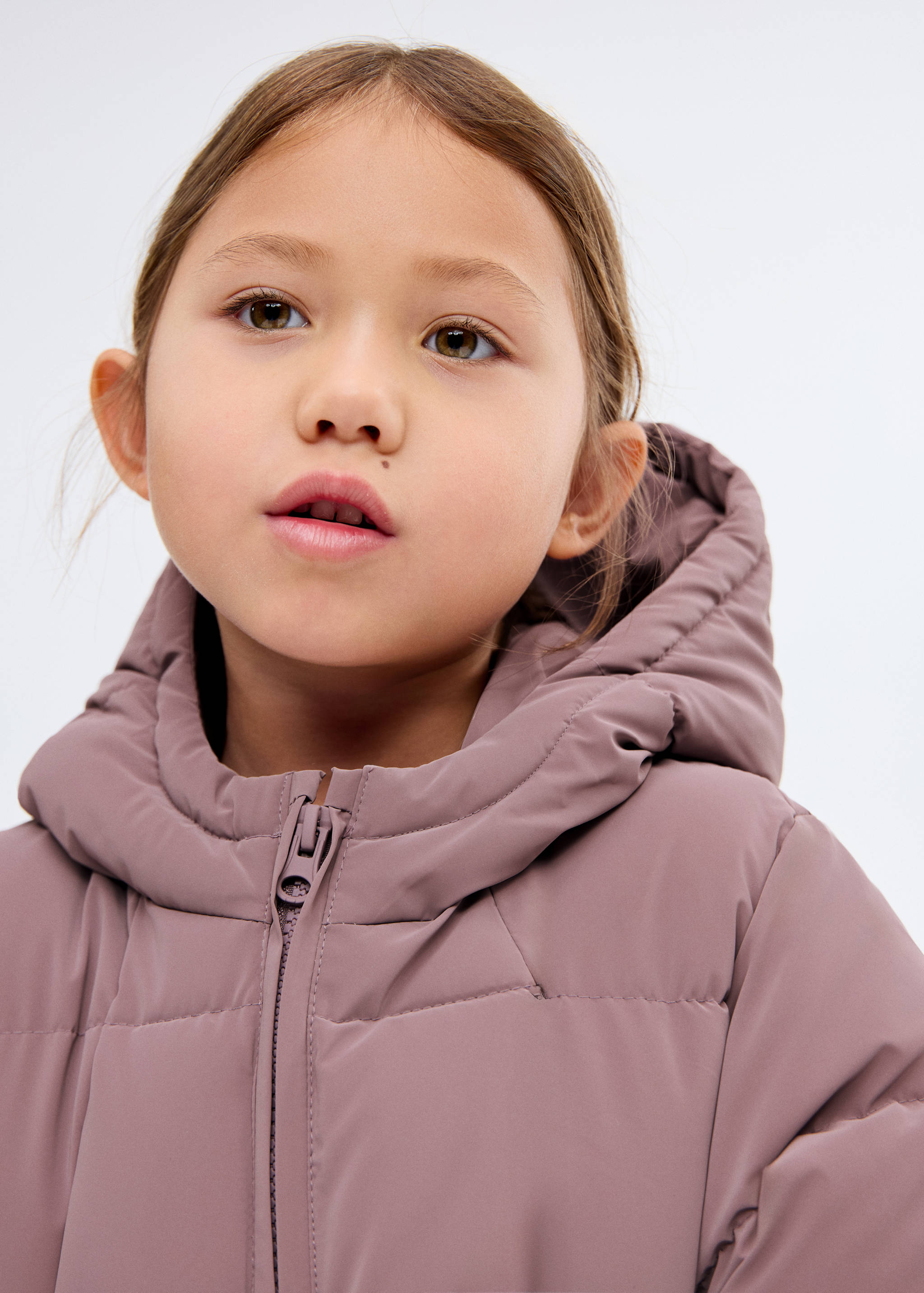 Anorak largo acolchado capucha - Plano medio