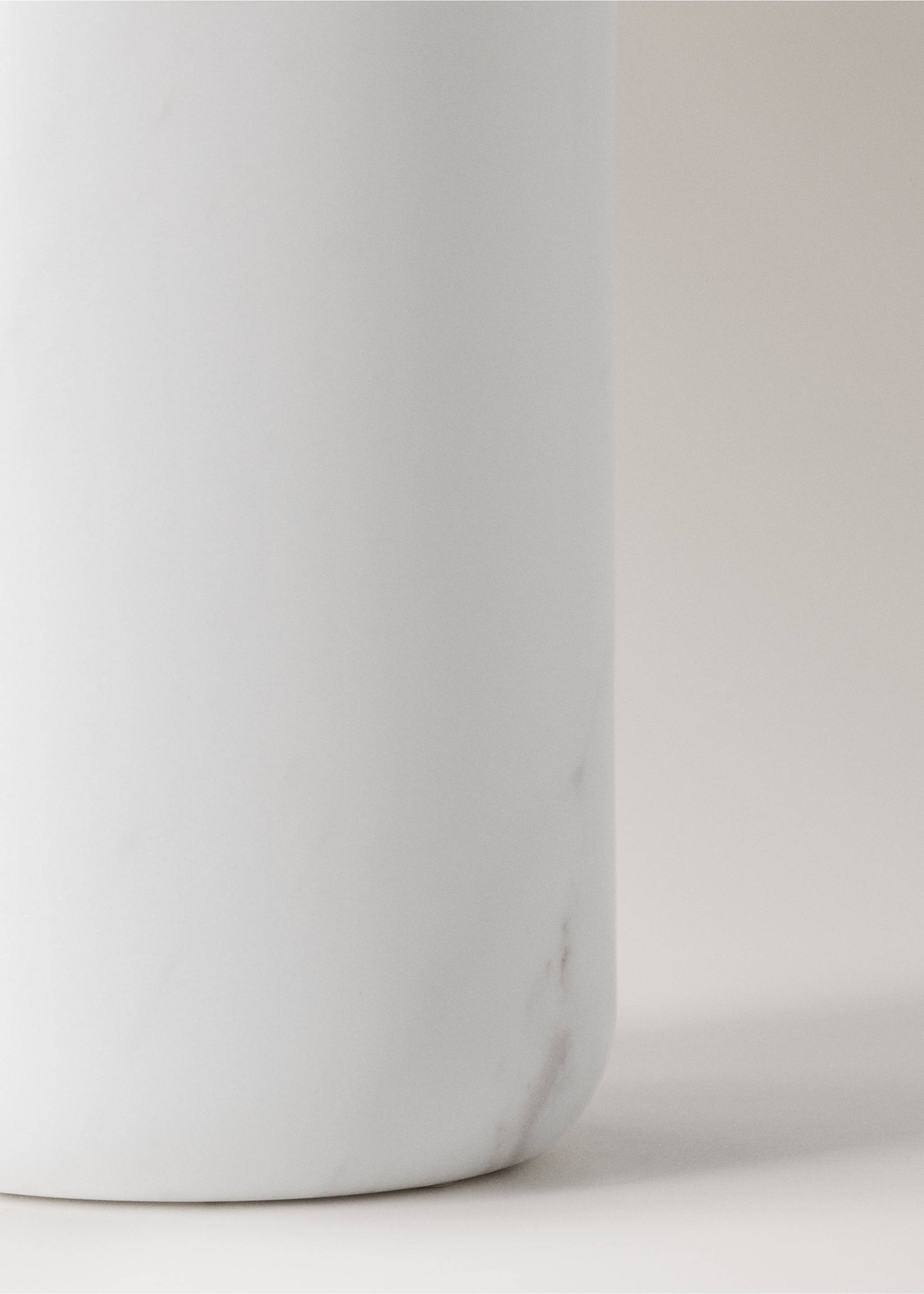 Tannkrus til badet i marmor - Artikkeldetalj 3, Hvit. Ref: 17093803-00.