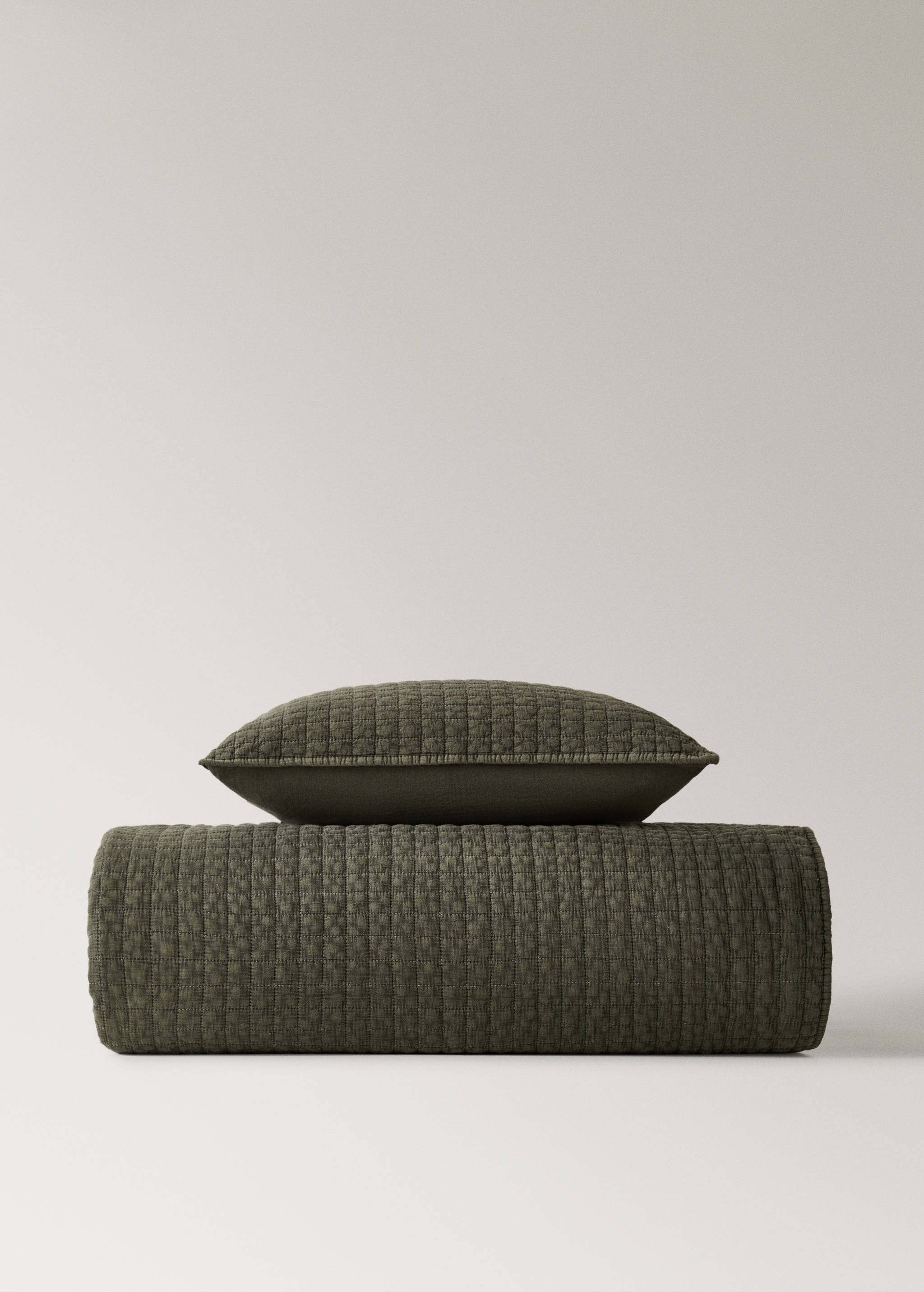 Cotton garment-dyed check bedspread for 180/200 cm bed - Details of the article 3