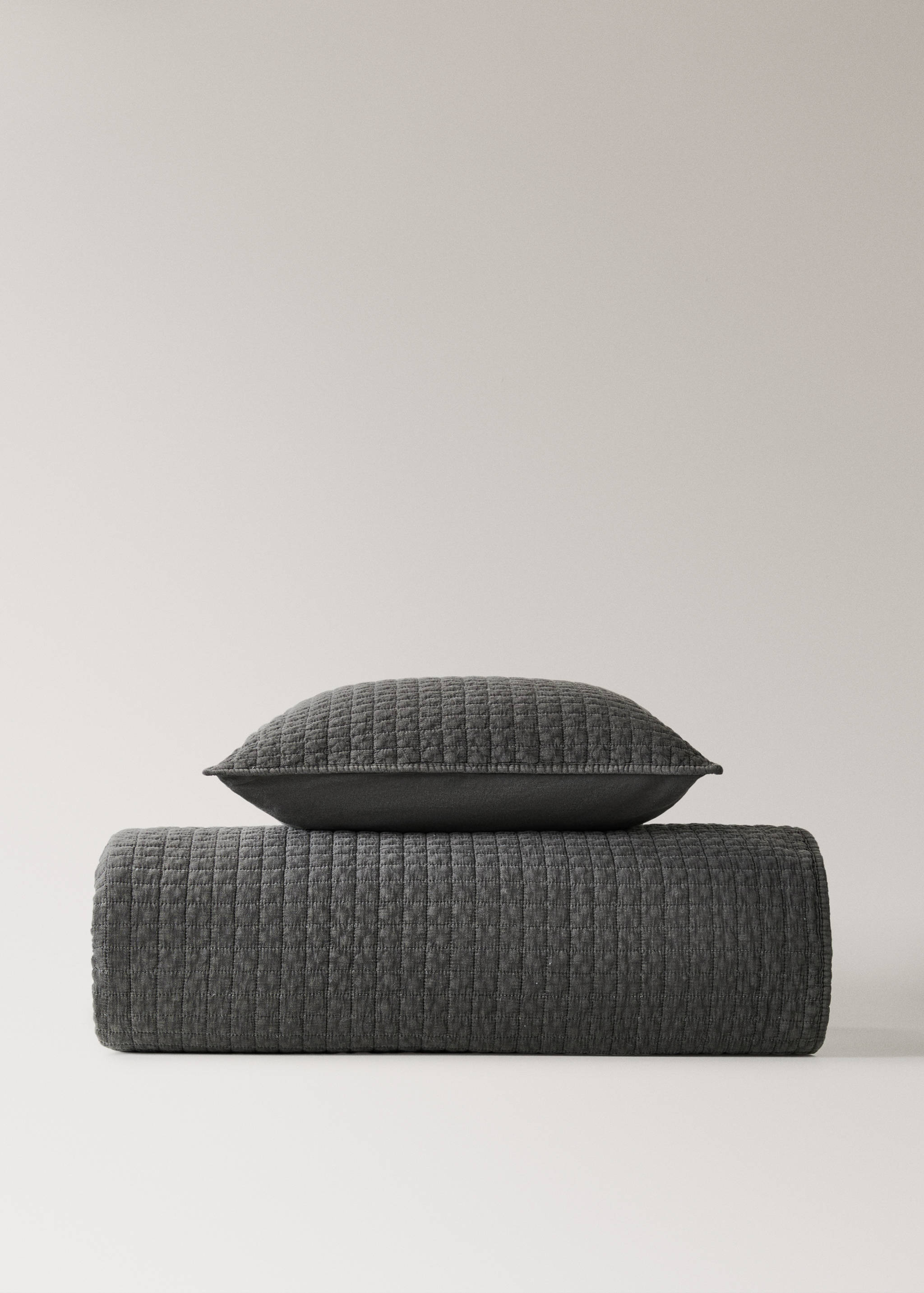 Cotton garment-dyed check bedspread for 180/200 cm bed - Details of the article 3