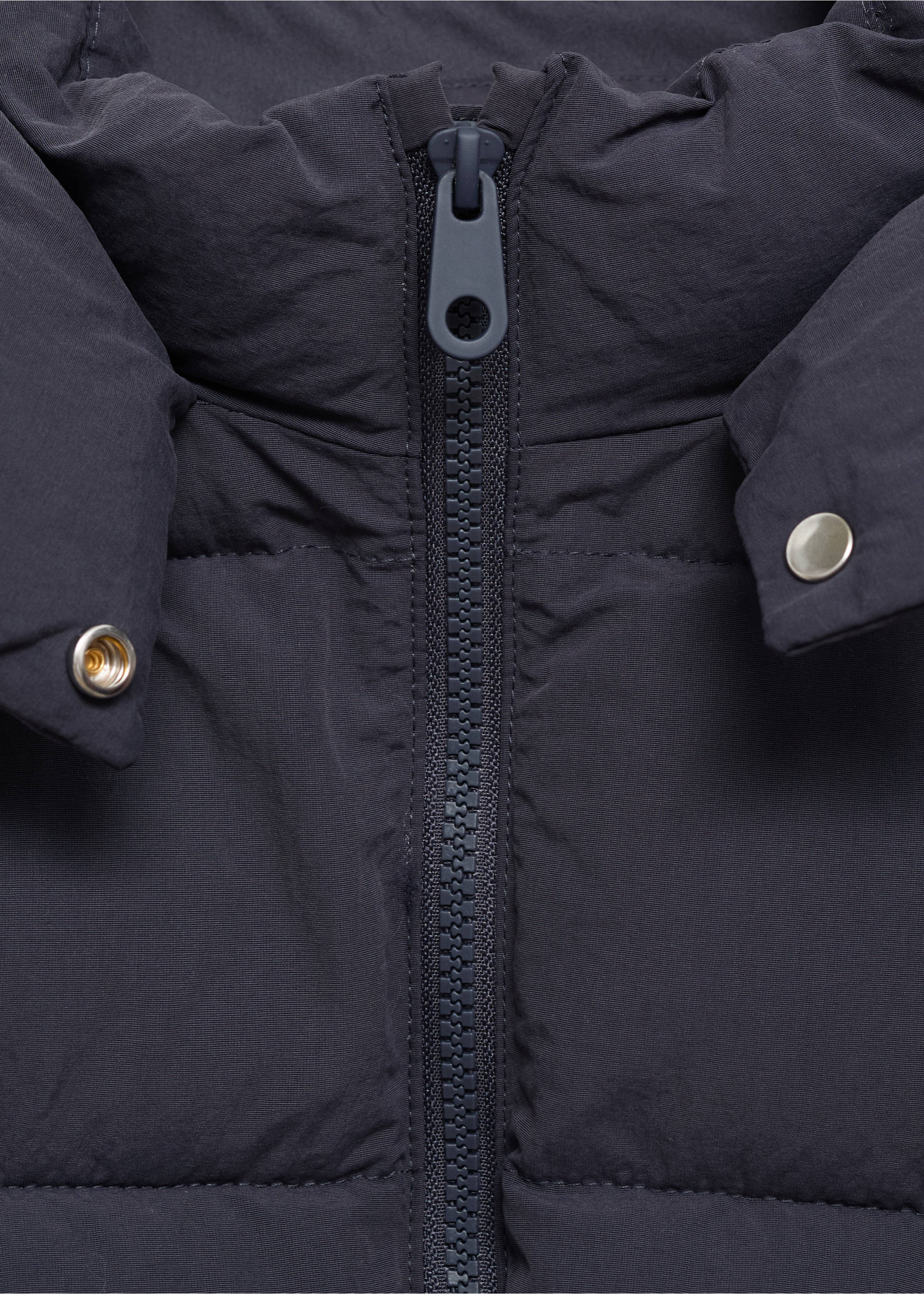 Hood puffer coat - Details of the article 8, Dark Navy. Ref: 17094069-00.