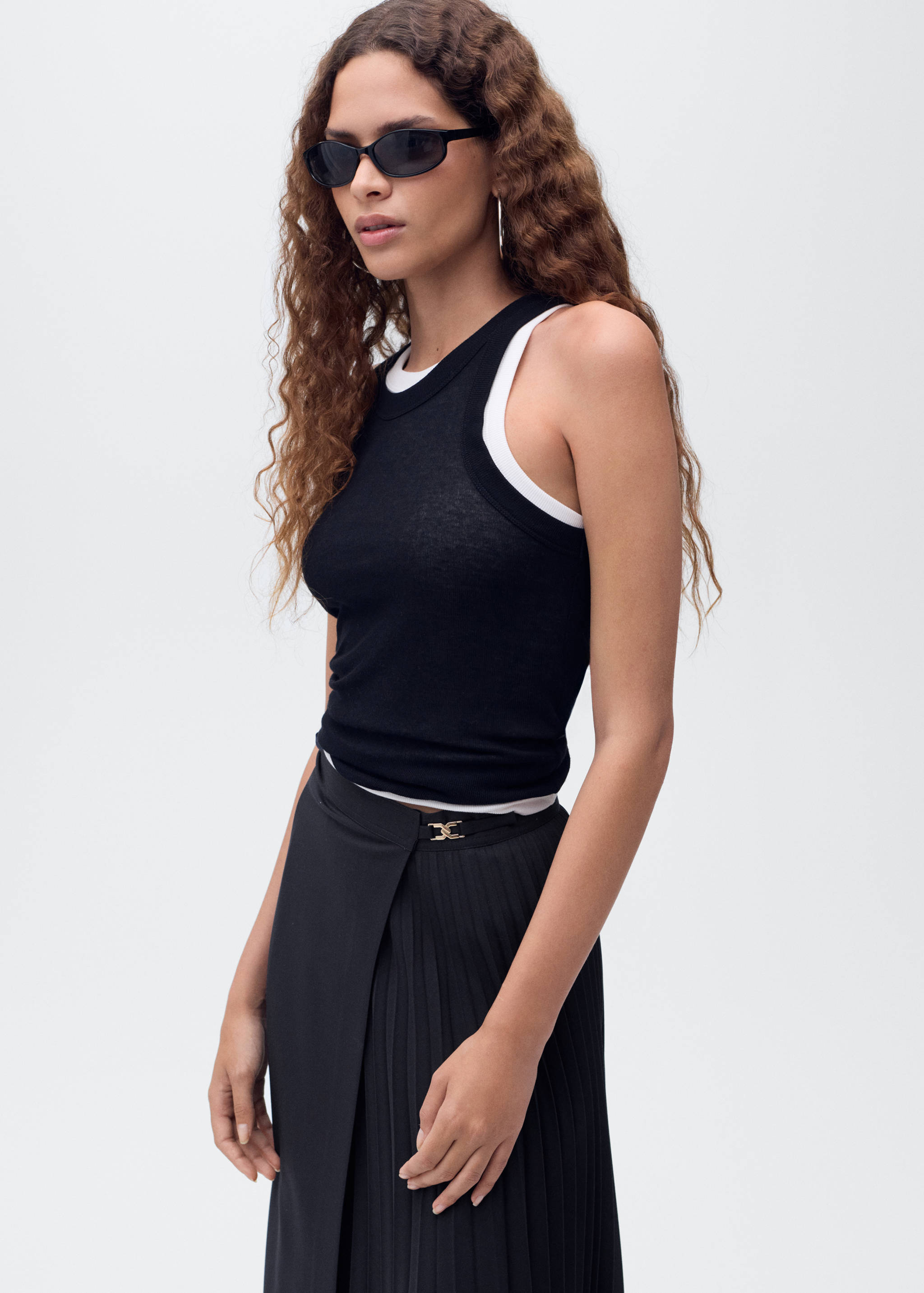 Pleated crossover skirt - Details of the article 1