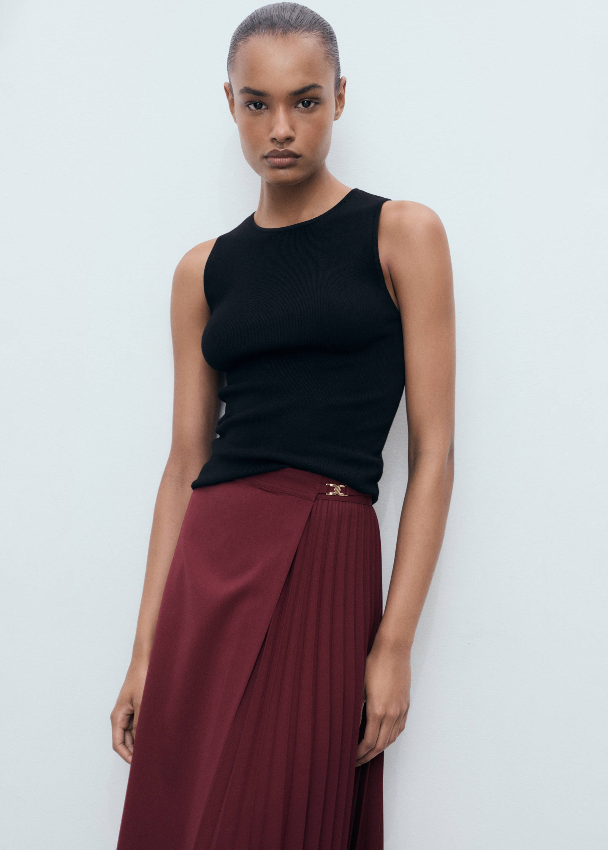 Pleated crossover skirt - Details of the article 1