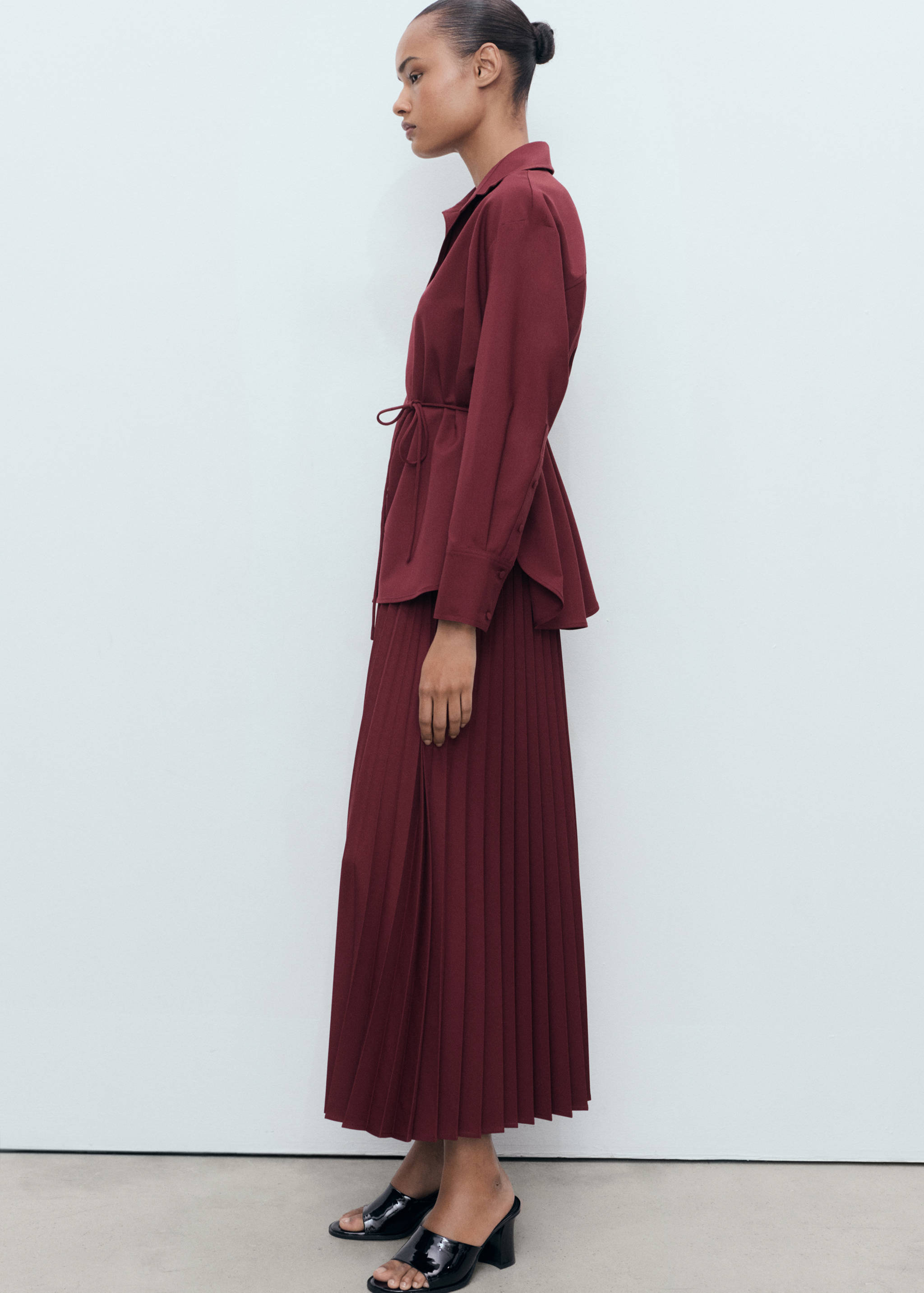 Pleated crossover skirt - Details of the article 6