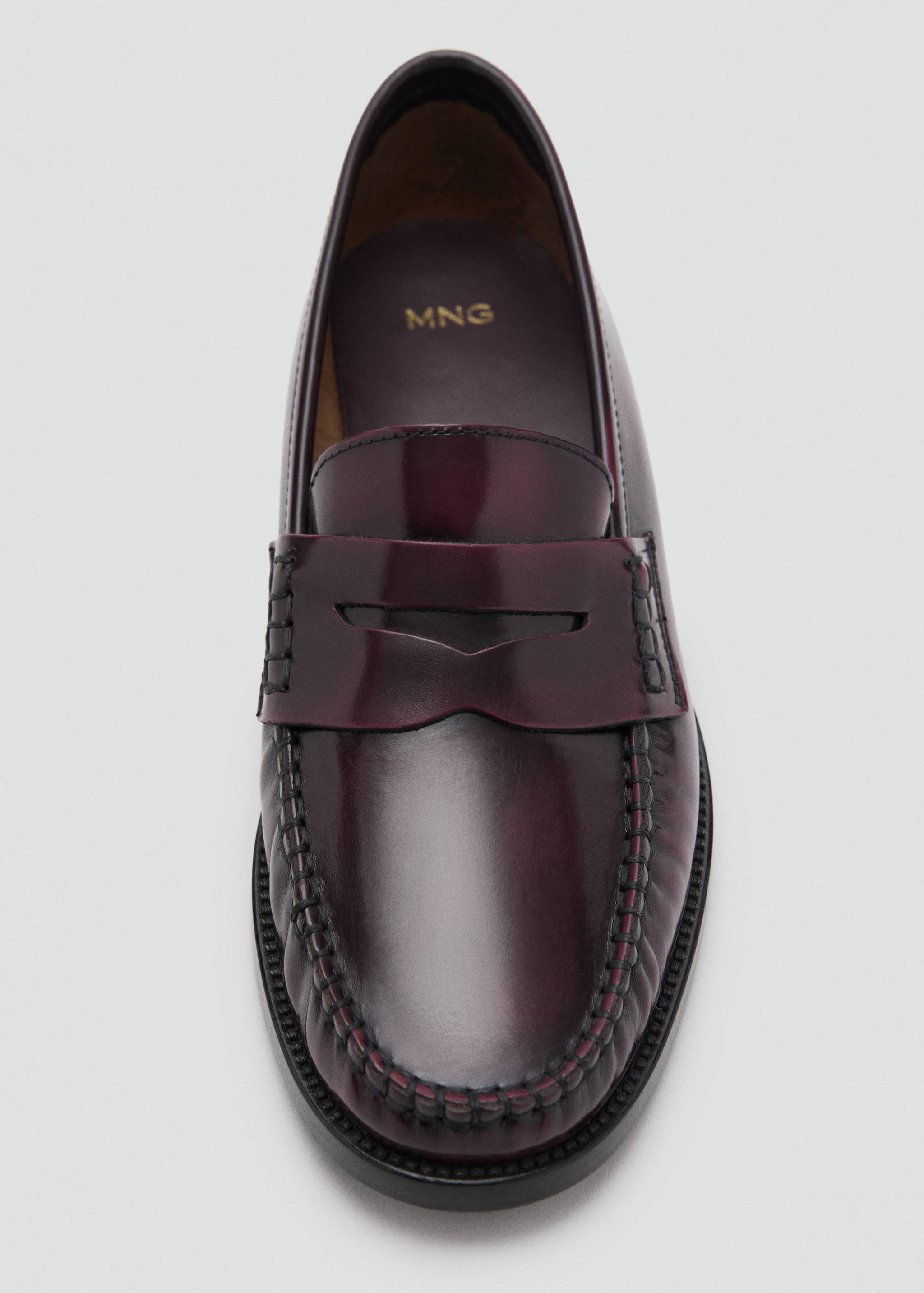 Gathered leather moccasin - Details of the article 2