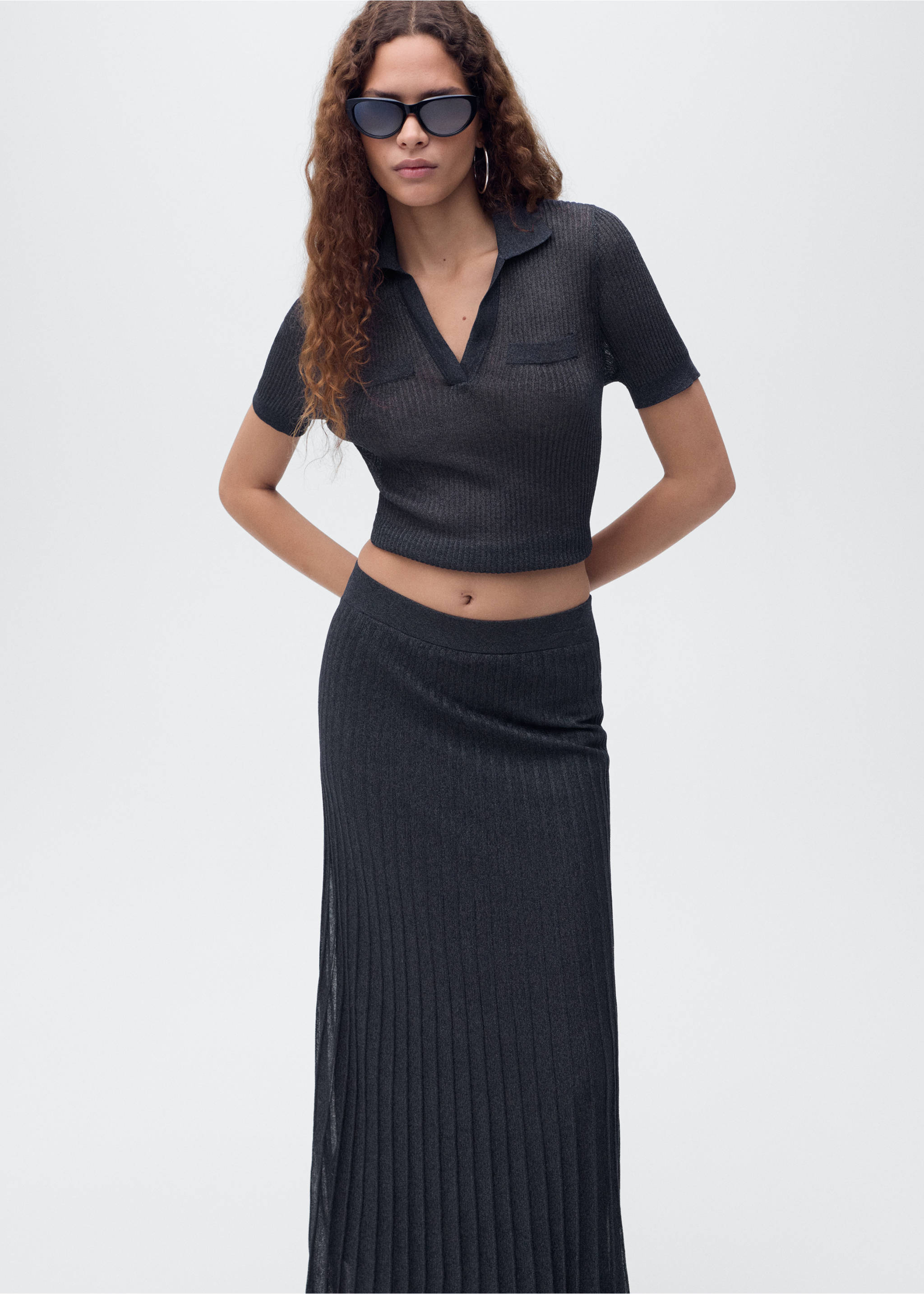Lurex knitted pleated skirt - Details of the article 1, Navy. Ref: 17094073-00.