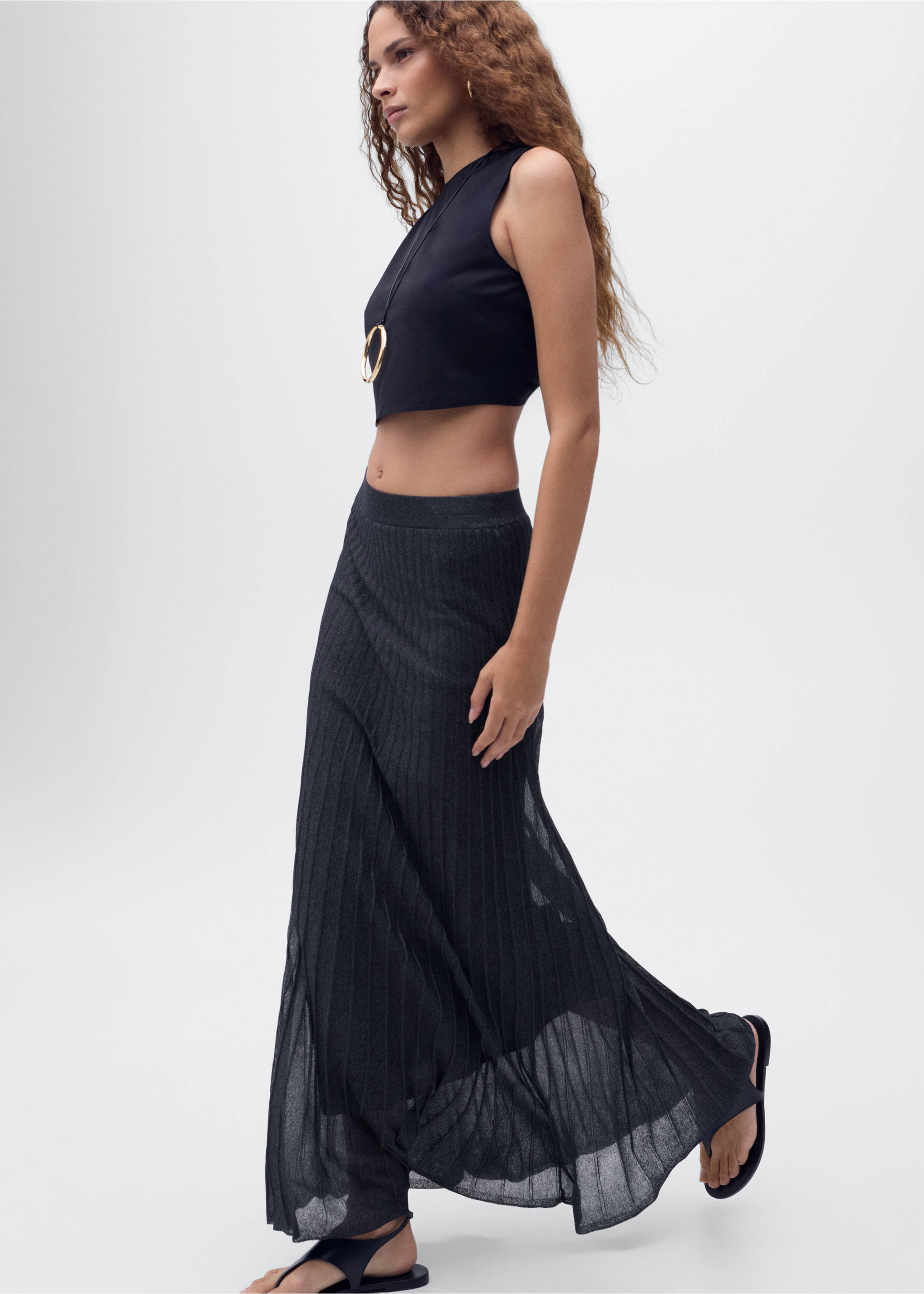 Lurex knitted pleated skirt - Details of the article 2, Navy. Ref: 17094073-00.