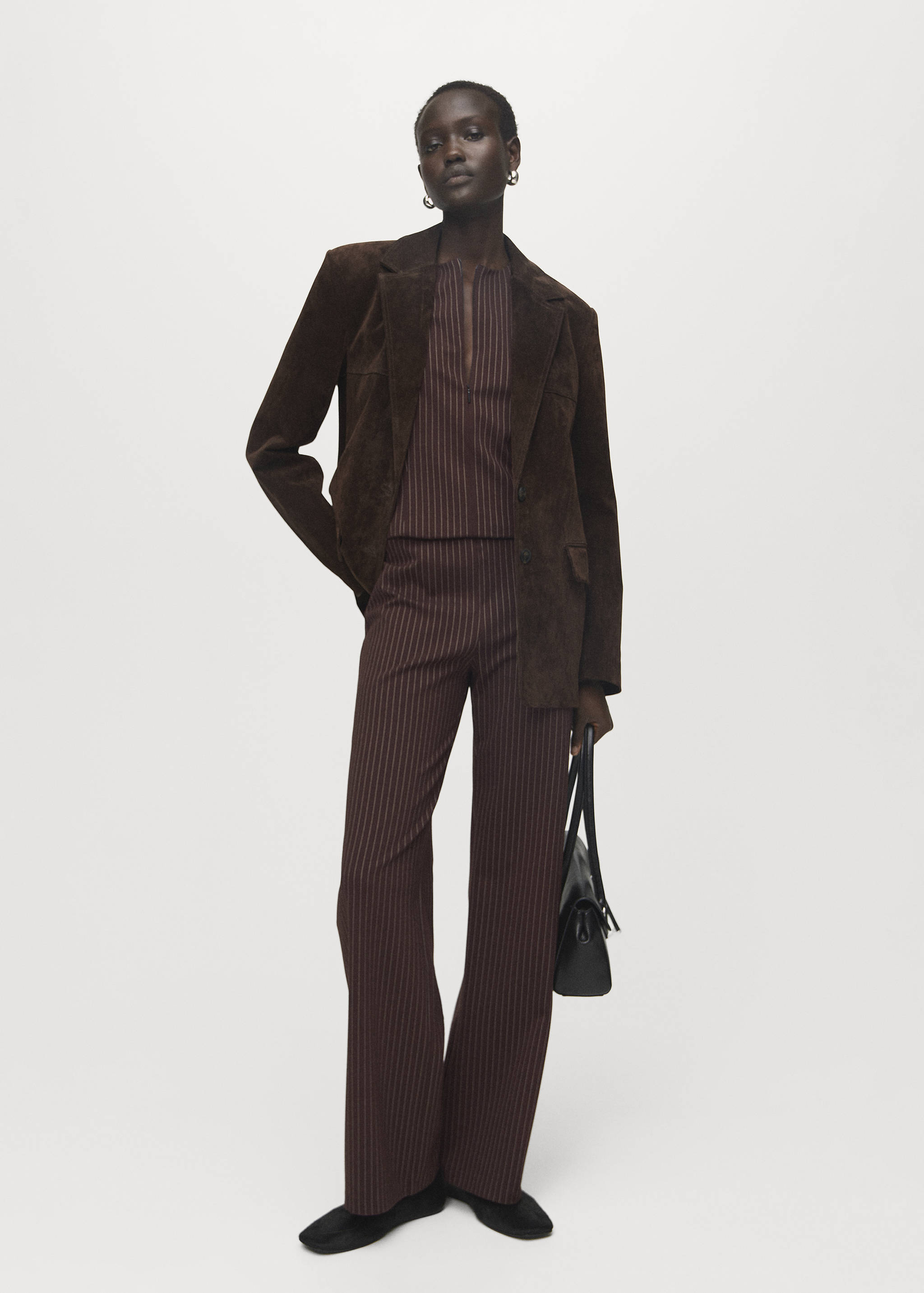 Top justo com fecho de correr - Plano geral