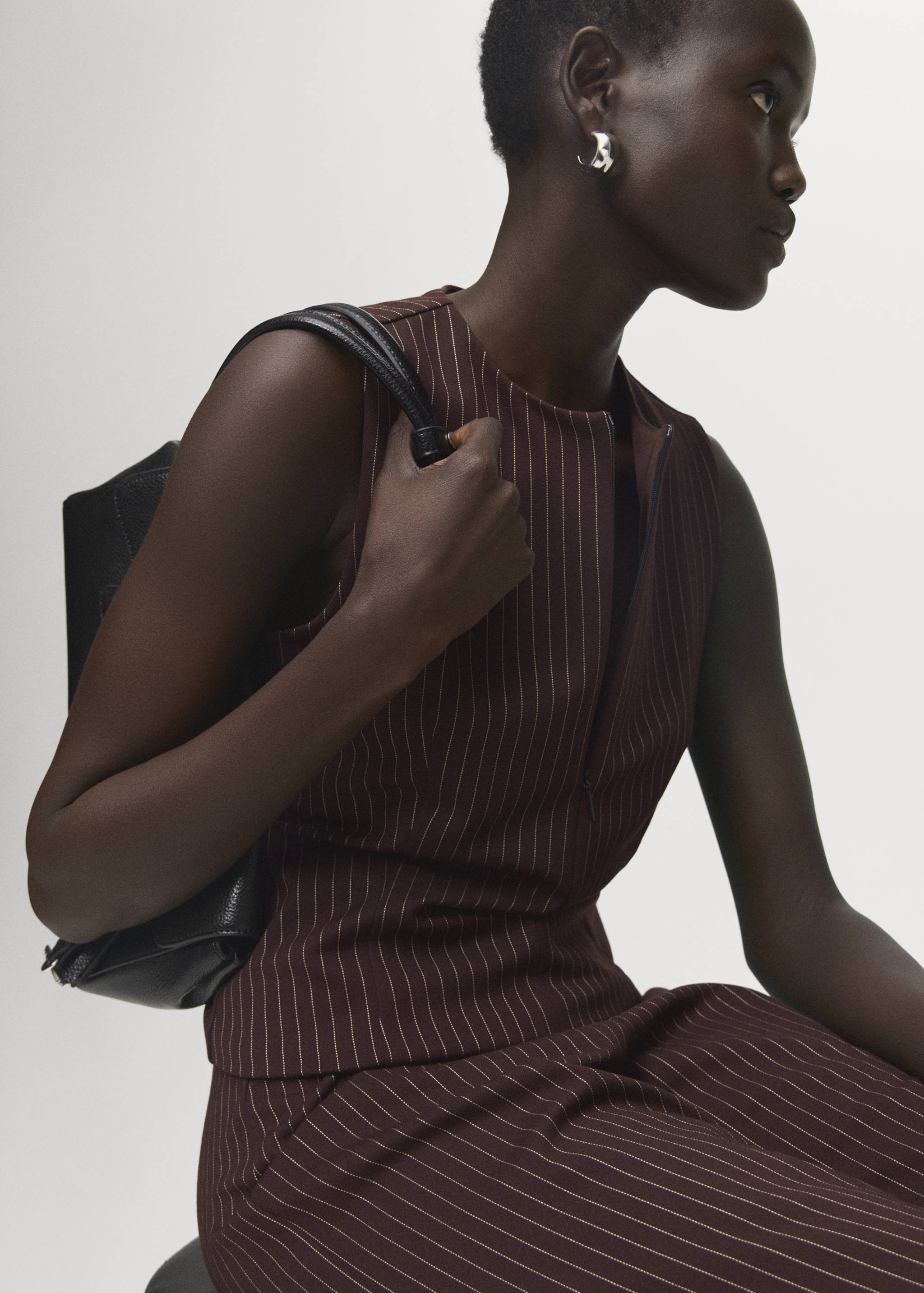 Top justo com fecho de correr - Plano médio