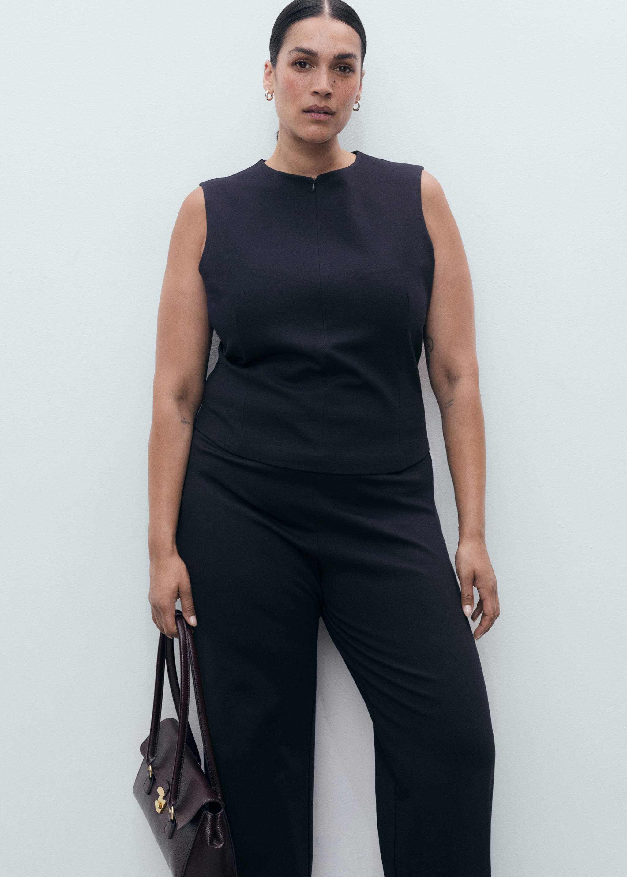 Straight-fit trousers with elastic waist - Details of the article 5