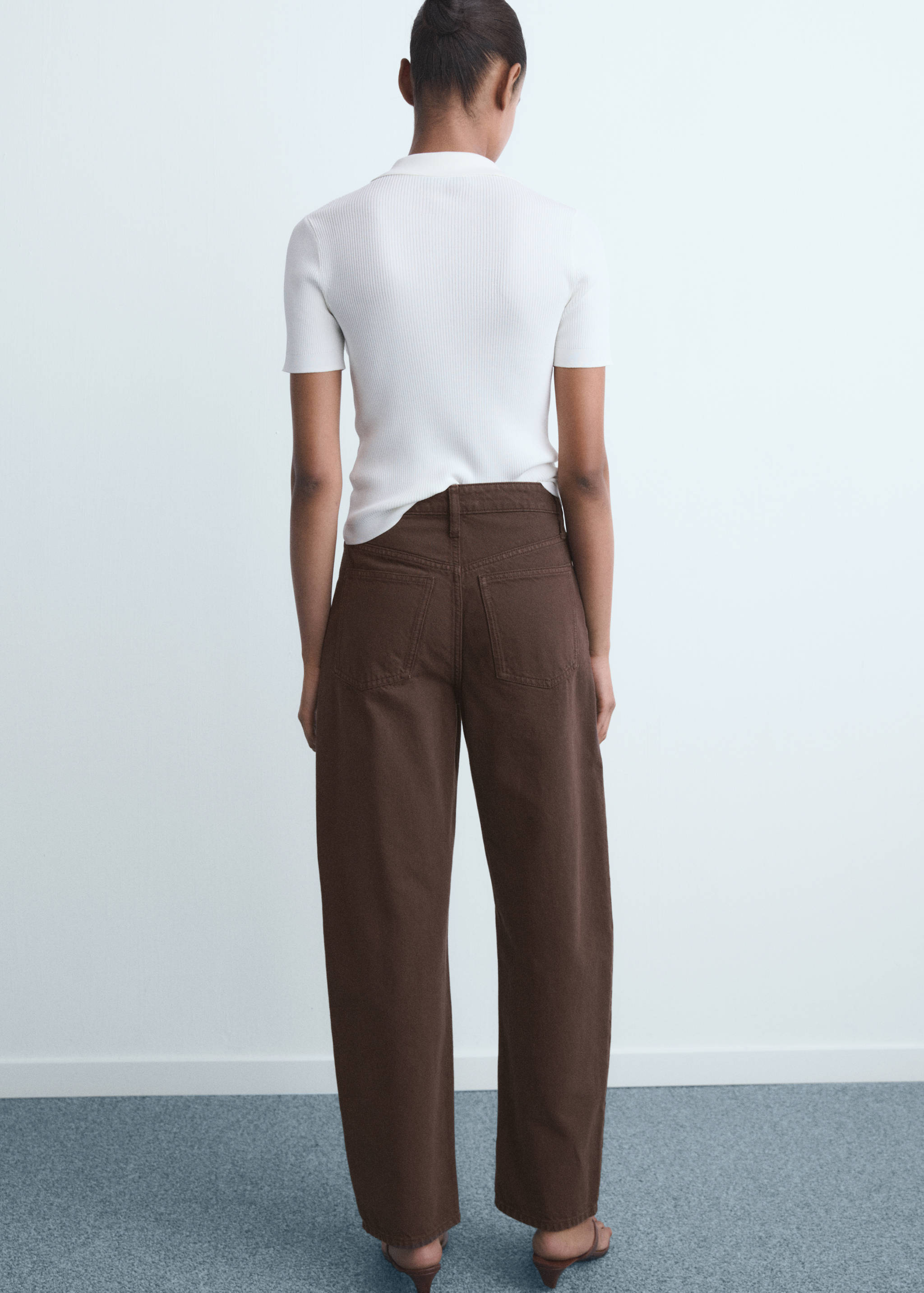 Джинсы barrel с высокой посадкой - Обратная сторона изделия