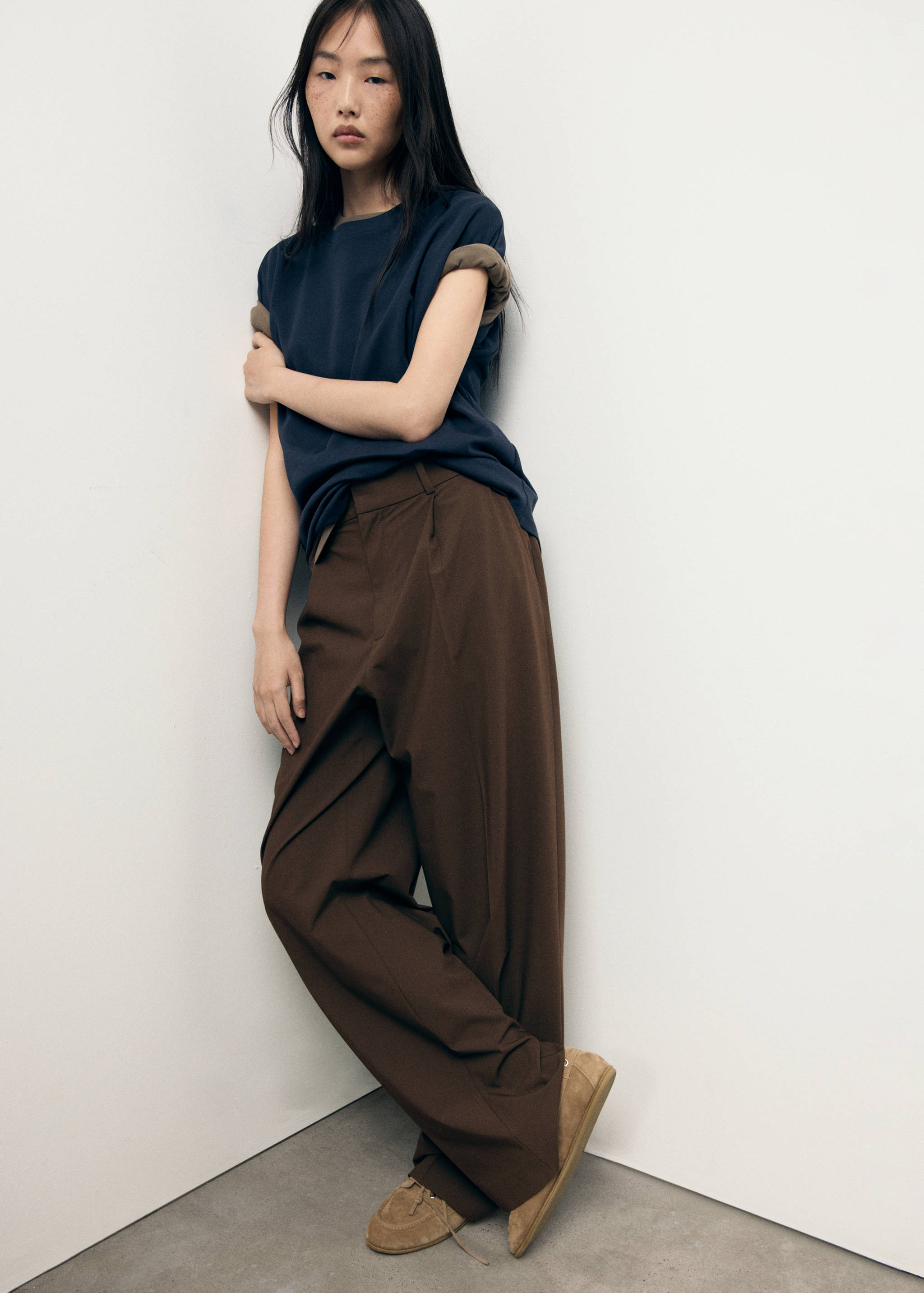 Low-rise wide leg trousers - Details of the article 2