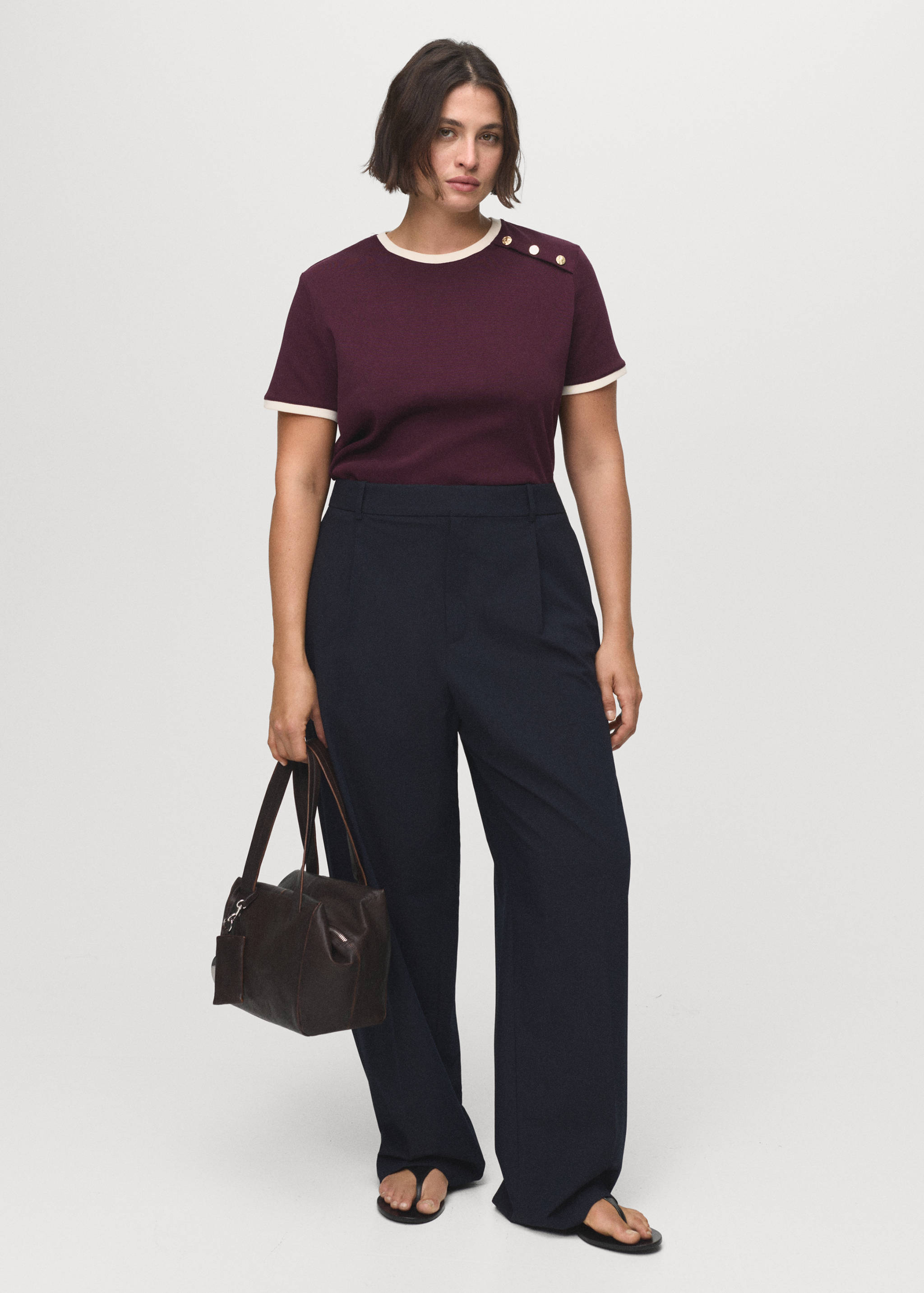 Low-rise wide leg trousers - Details of the article 3