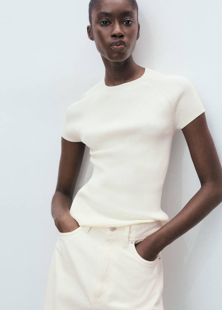 Ribbed-knit short-sleeved sweater