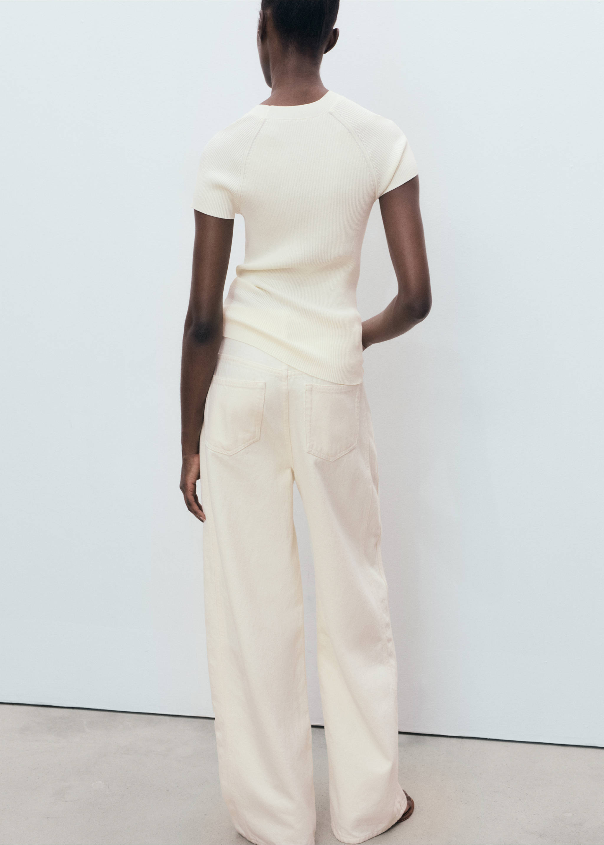 Pull maille côtelée manches courtes - Verso de l’article, Écru. Ref: 17094097-00.