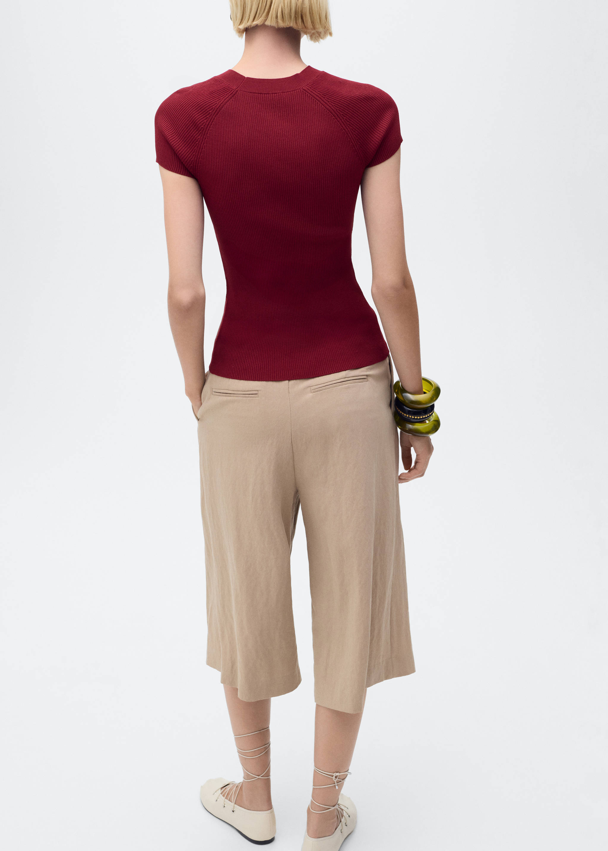 Ribbed-knit short-sleeved sweater - Reverse of the article