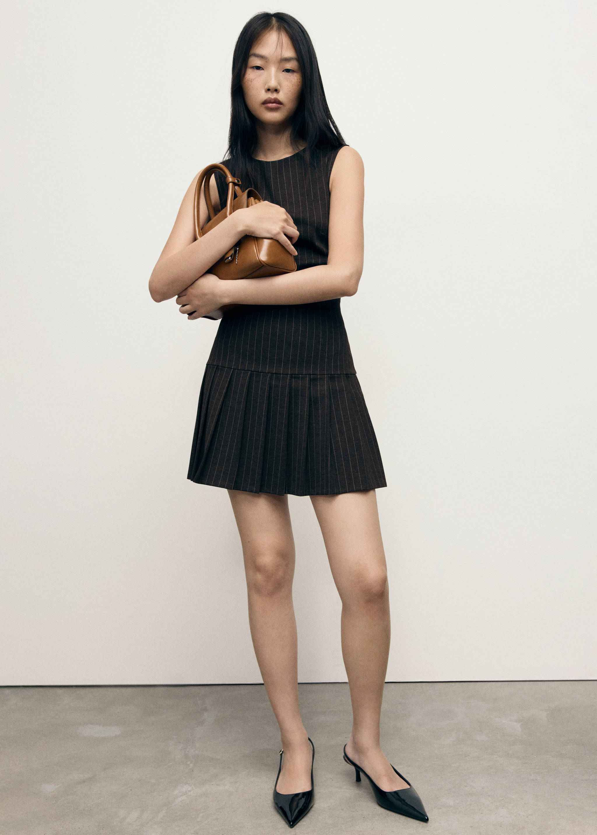 Fitted pleated dress - General plane