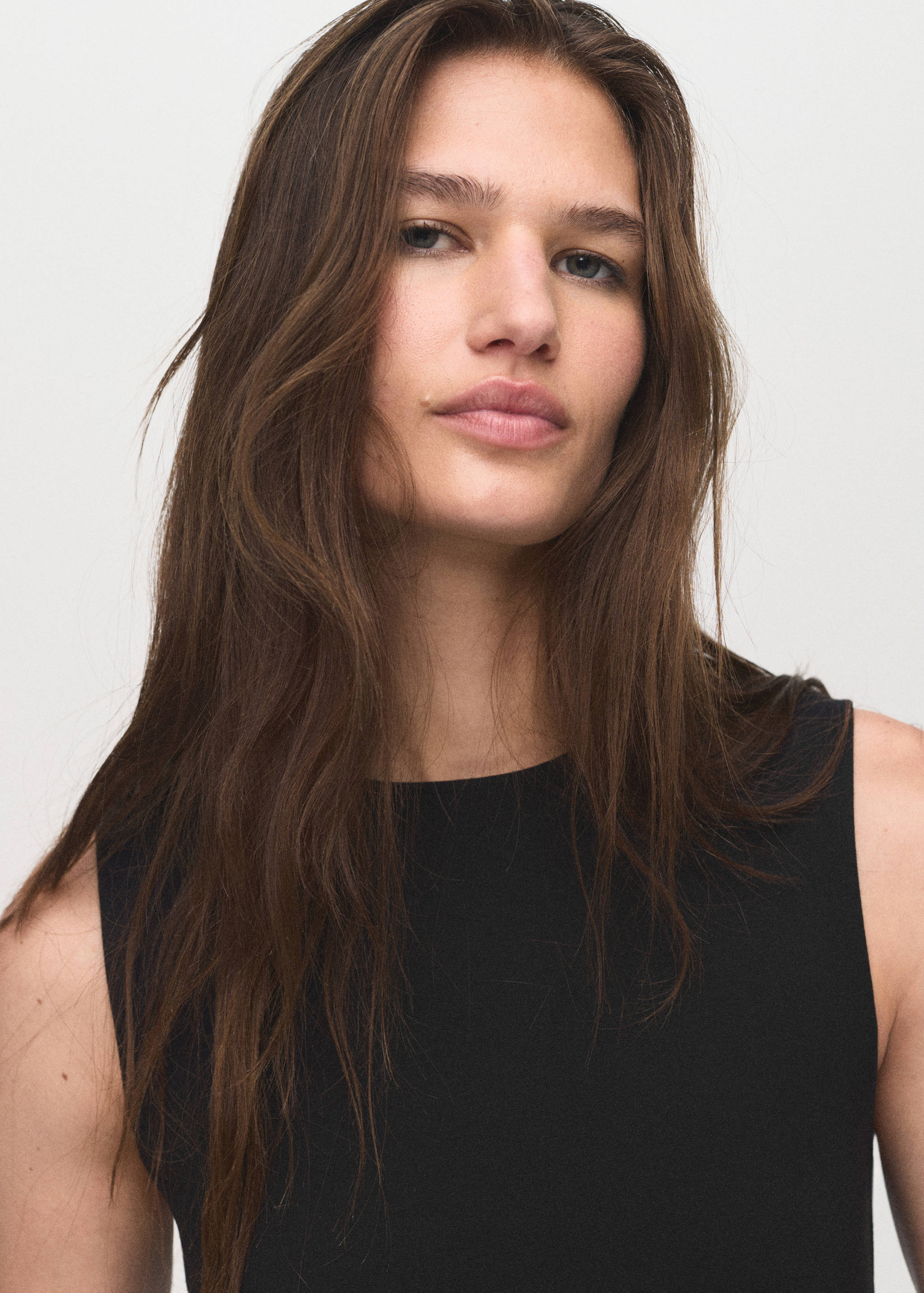 Fitted pleated dress - Details of the article 1