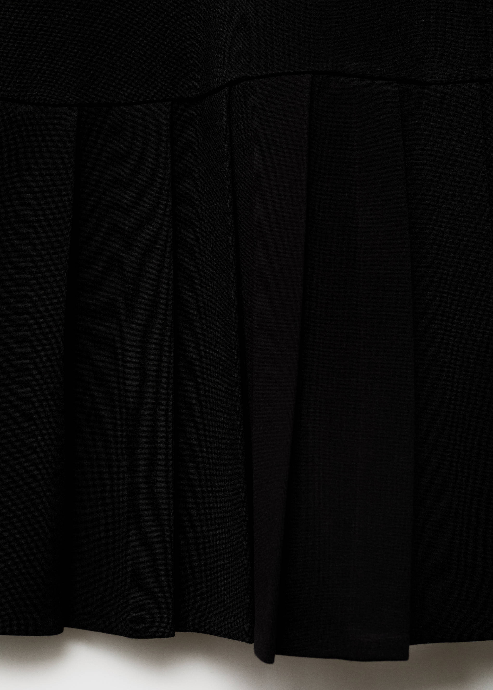 Fitted pleated dress - Details of the article 8