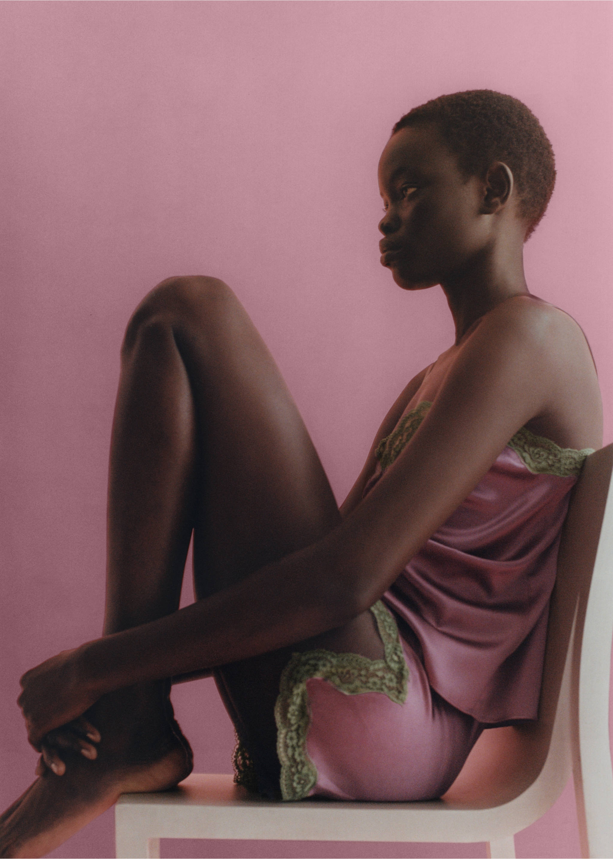 Pink satin pyjama shorts with green lace trim., Plum. Ref: 17094109-00.
