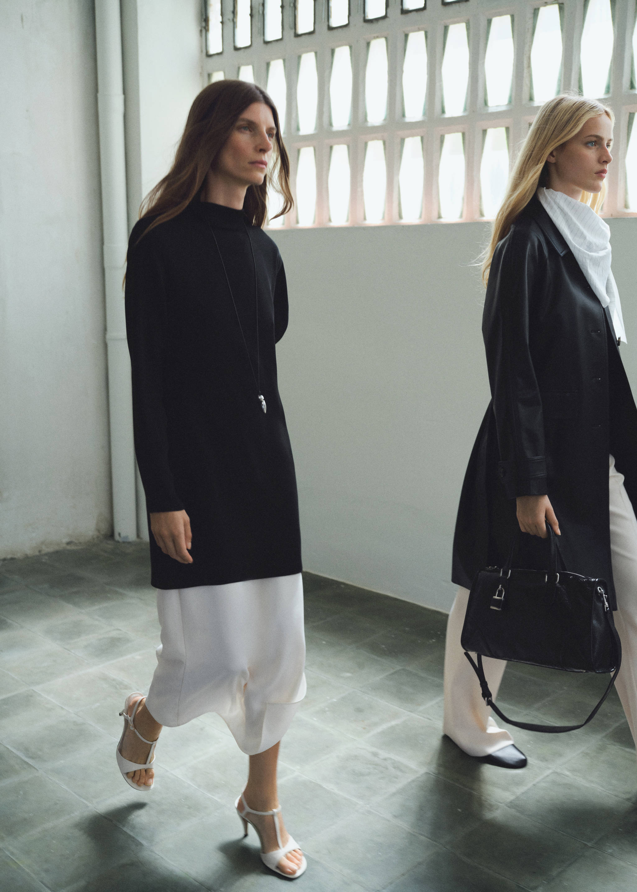 Кожаные босоножки на каблуке с ремешками - Деталь изделия 9