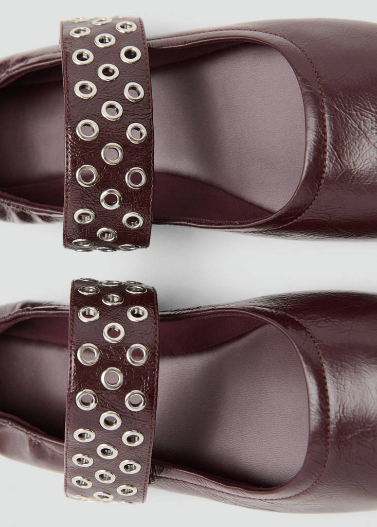 Leather ballet flats with eyelets — Burgundy