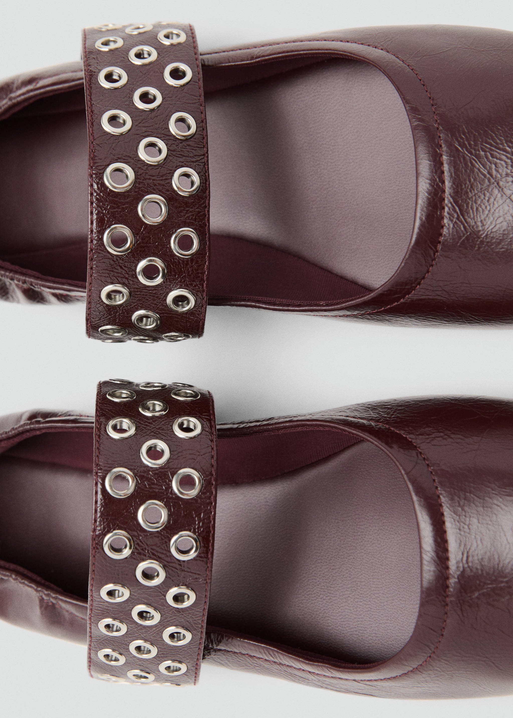 Leather ballet flats with eyelets - Details of the article 2