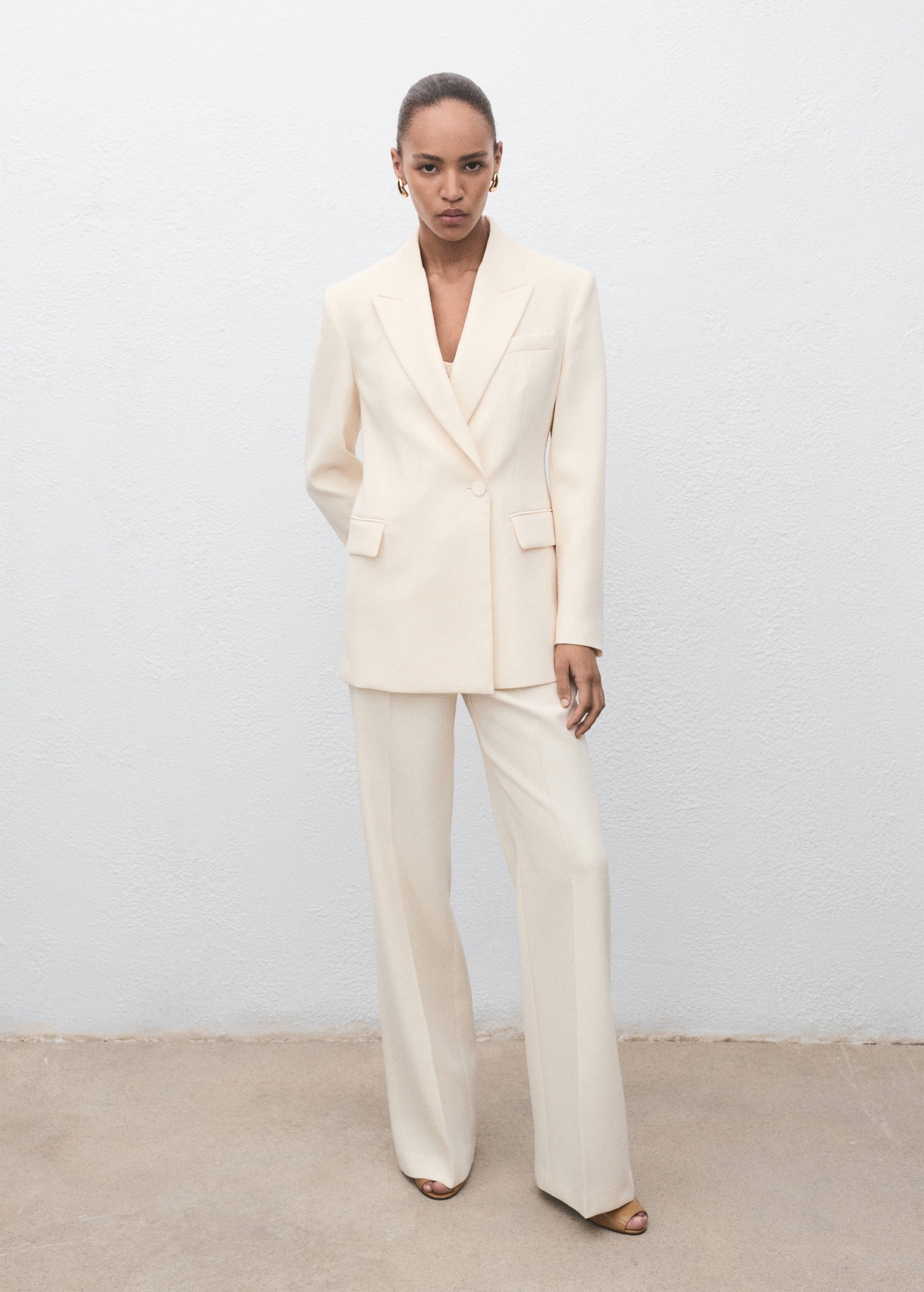 Blazer de fato assertoado - Plano geral