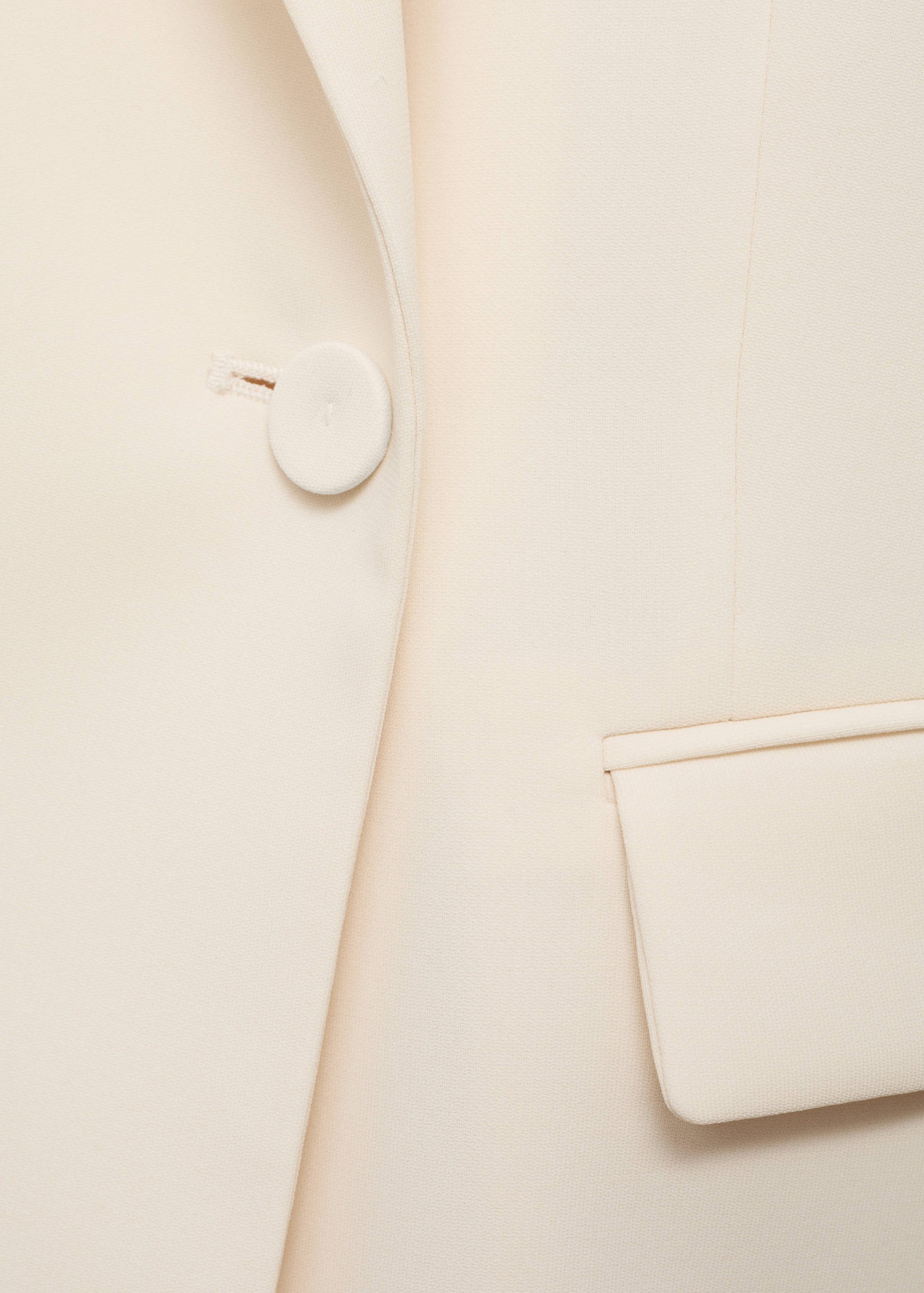 Blazer de fato assertoado - Pormenor do artigo 8