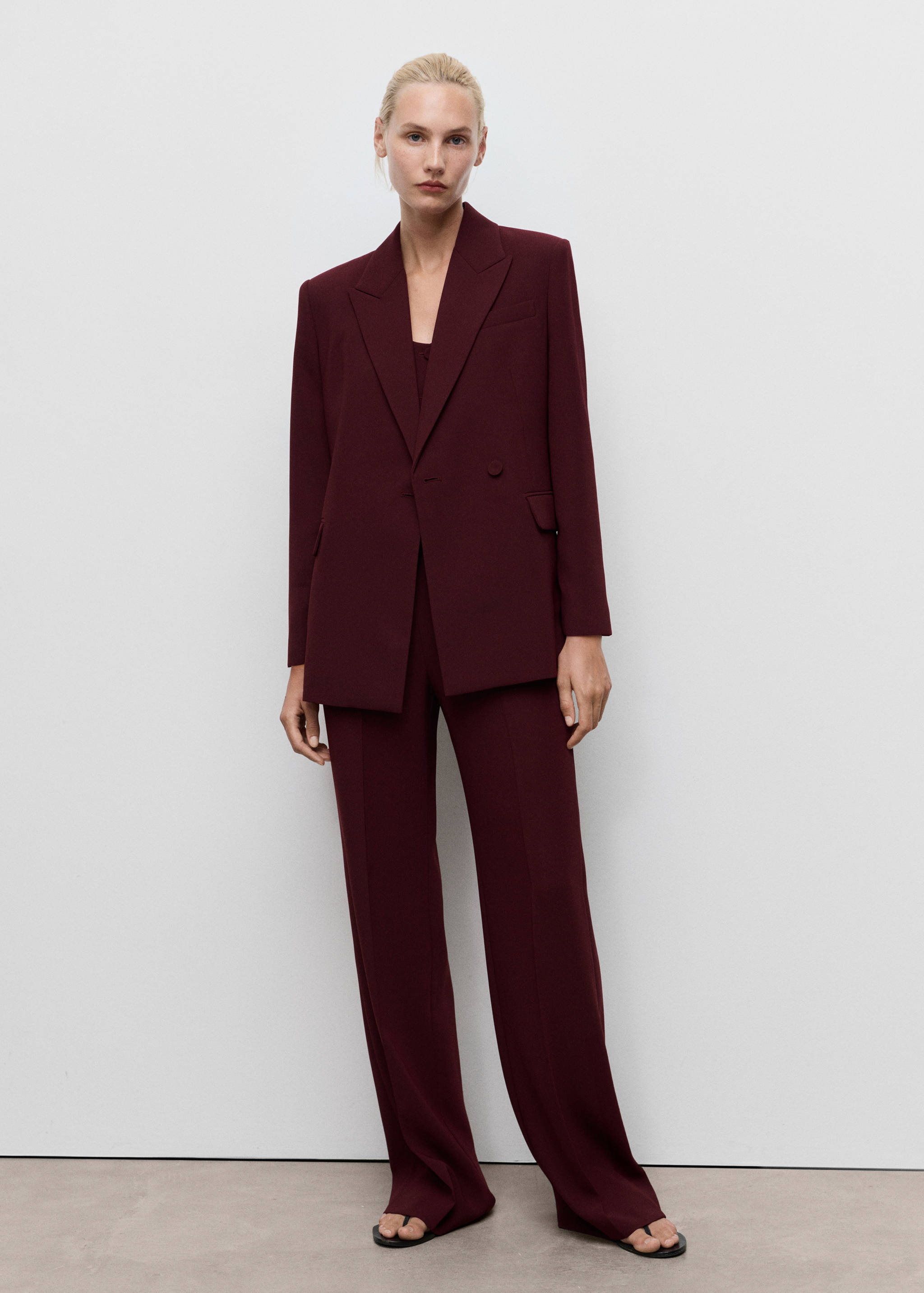 Blazer de fato assertoado - Plano geral