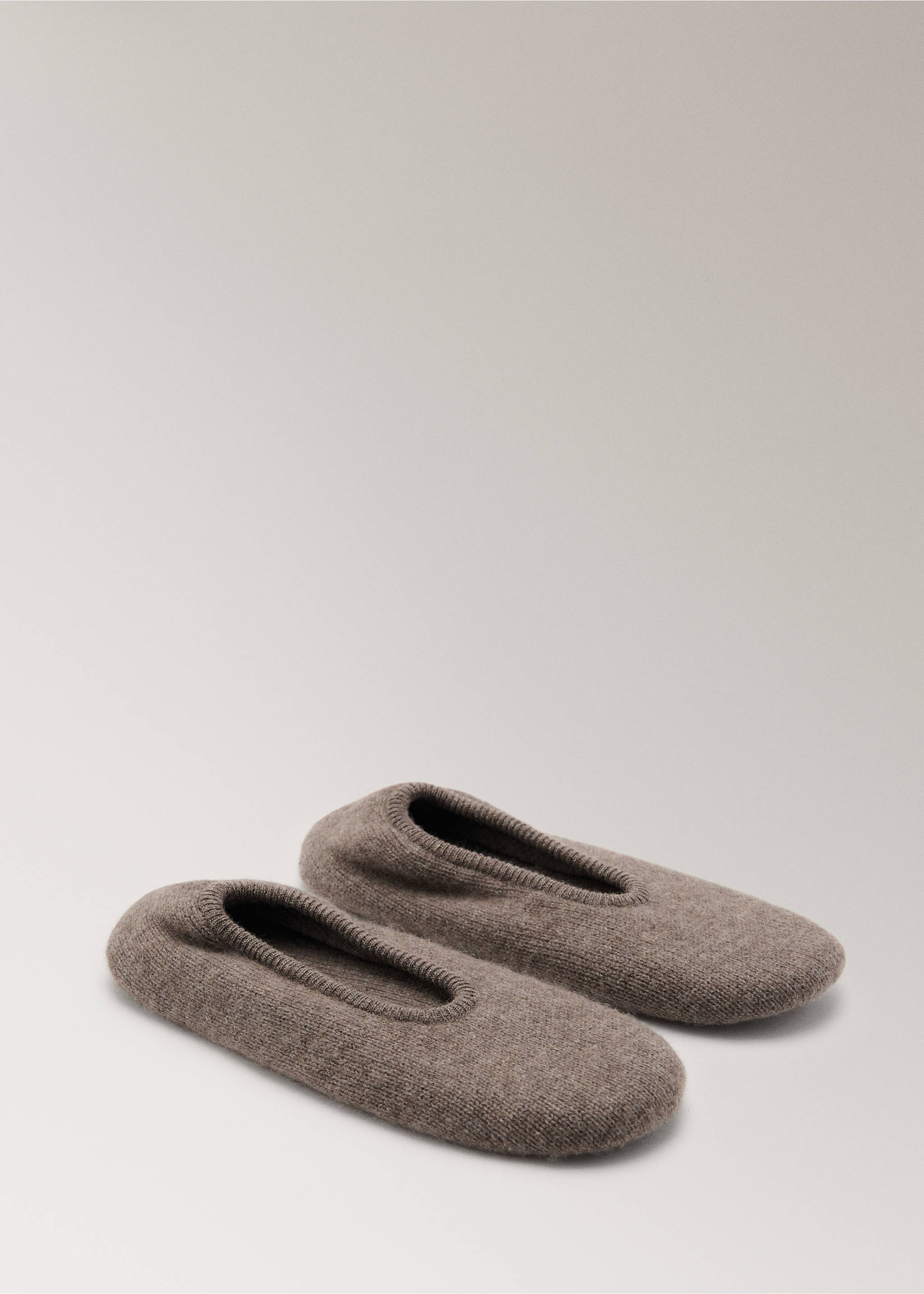 Chunky cashmere slippers - Medium plane, Medium Brown. Ref: 17094131-00.
