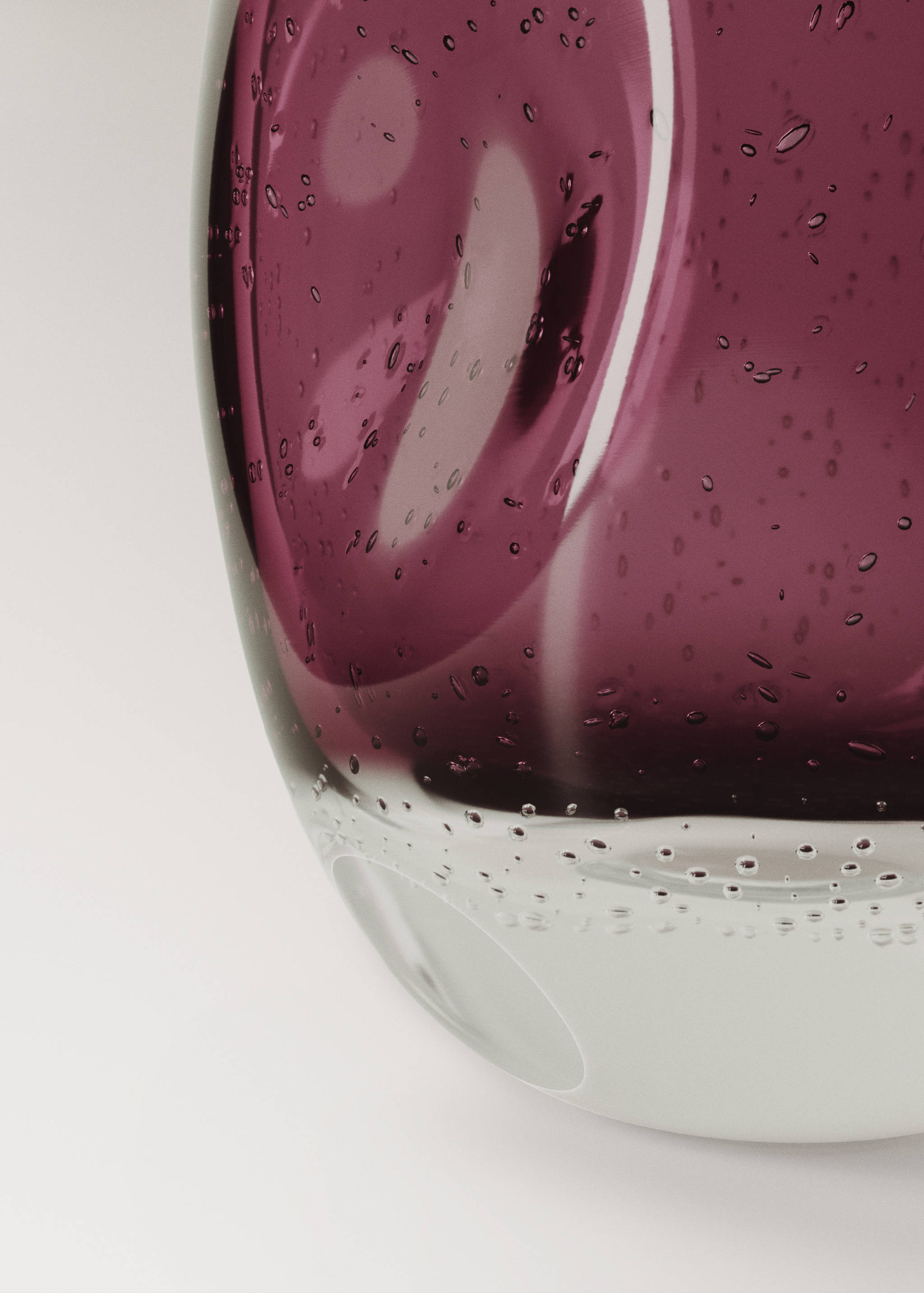 Irregular glass vase - Details of the article 1