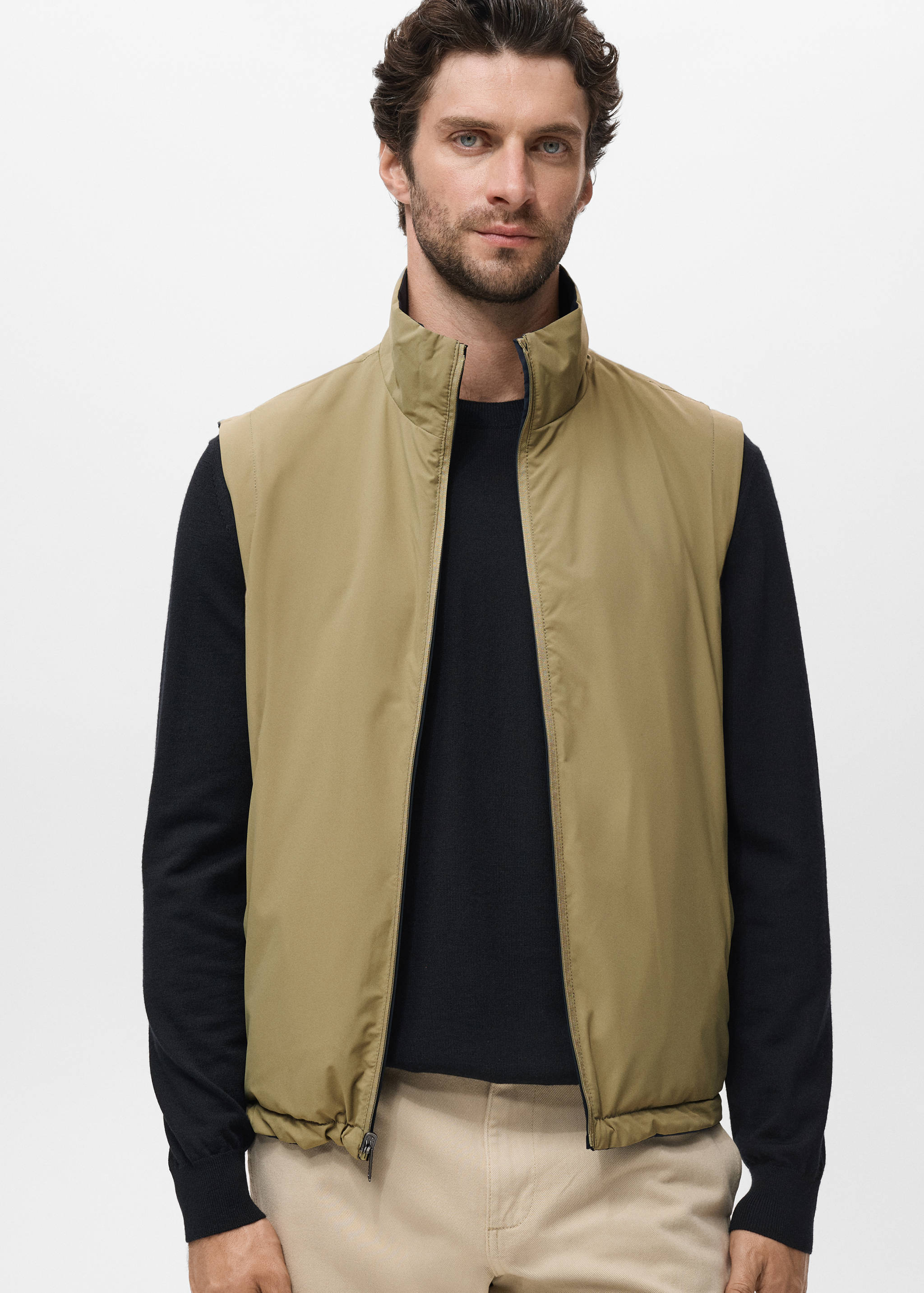 Reversible water-repellent gilet - Details of the article 6