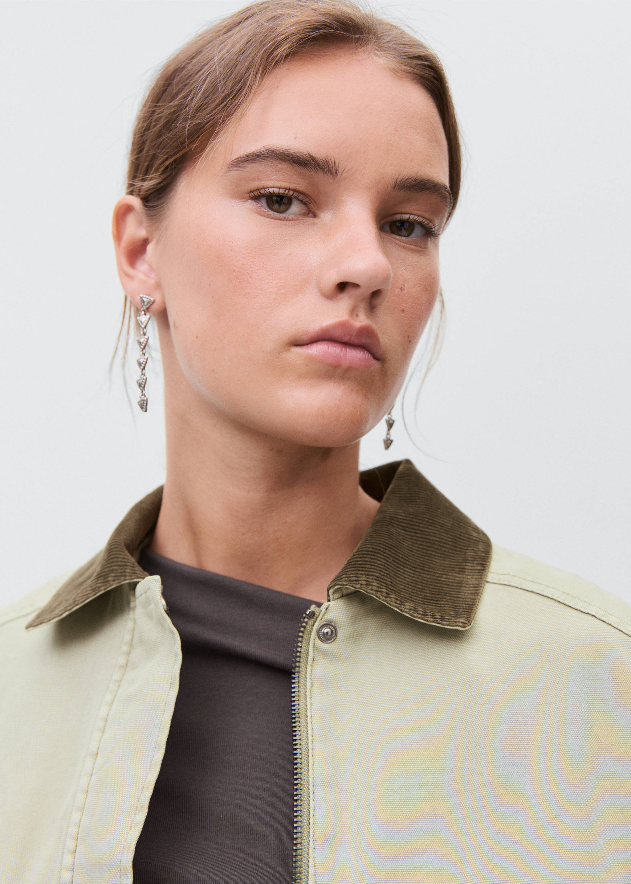 Denim jacket with contrast collar - Details of the article 1, Green. Ref: 17094408-00.