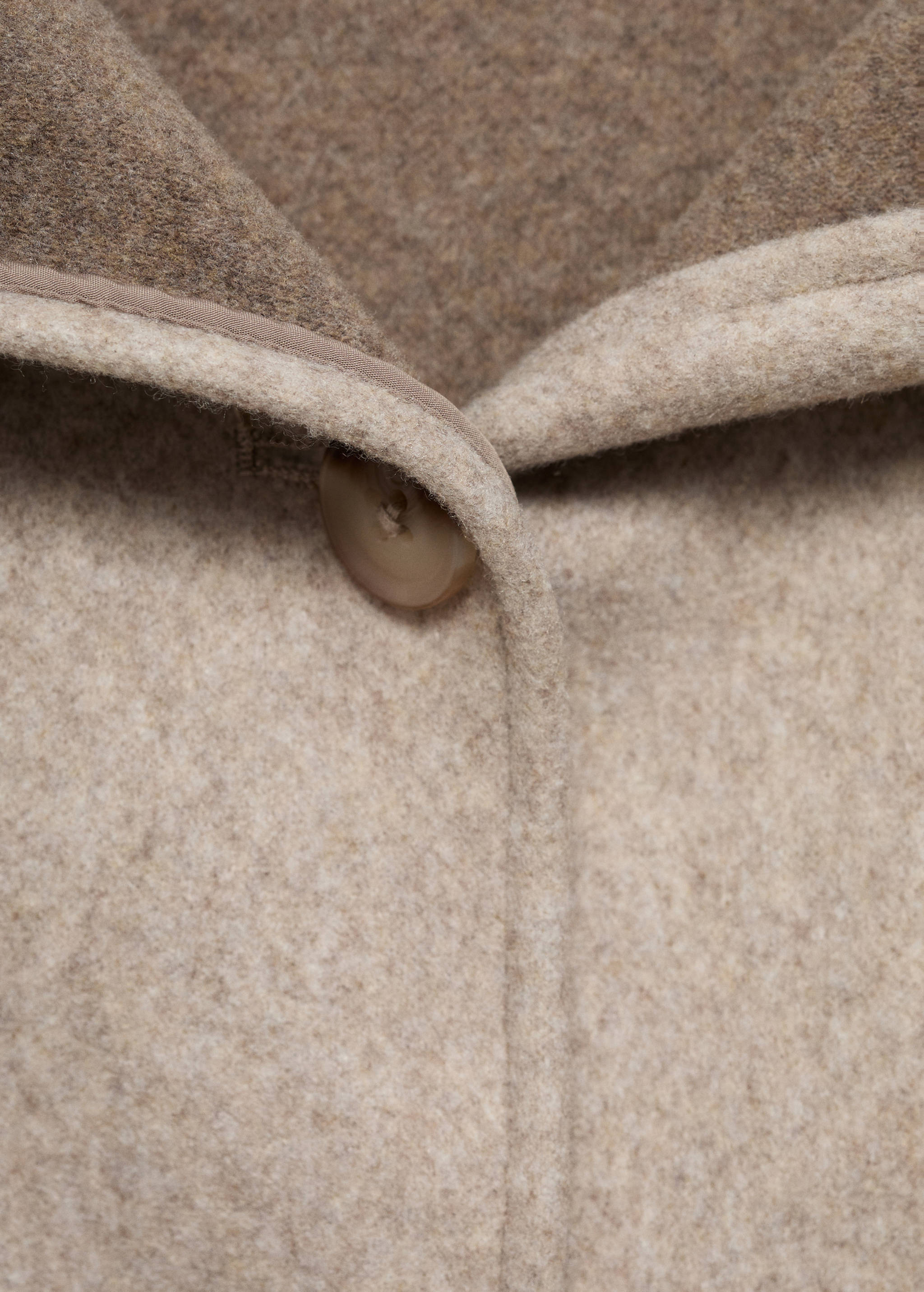 Cloth coat with pockets - Details of the article 8