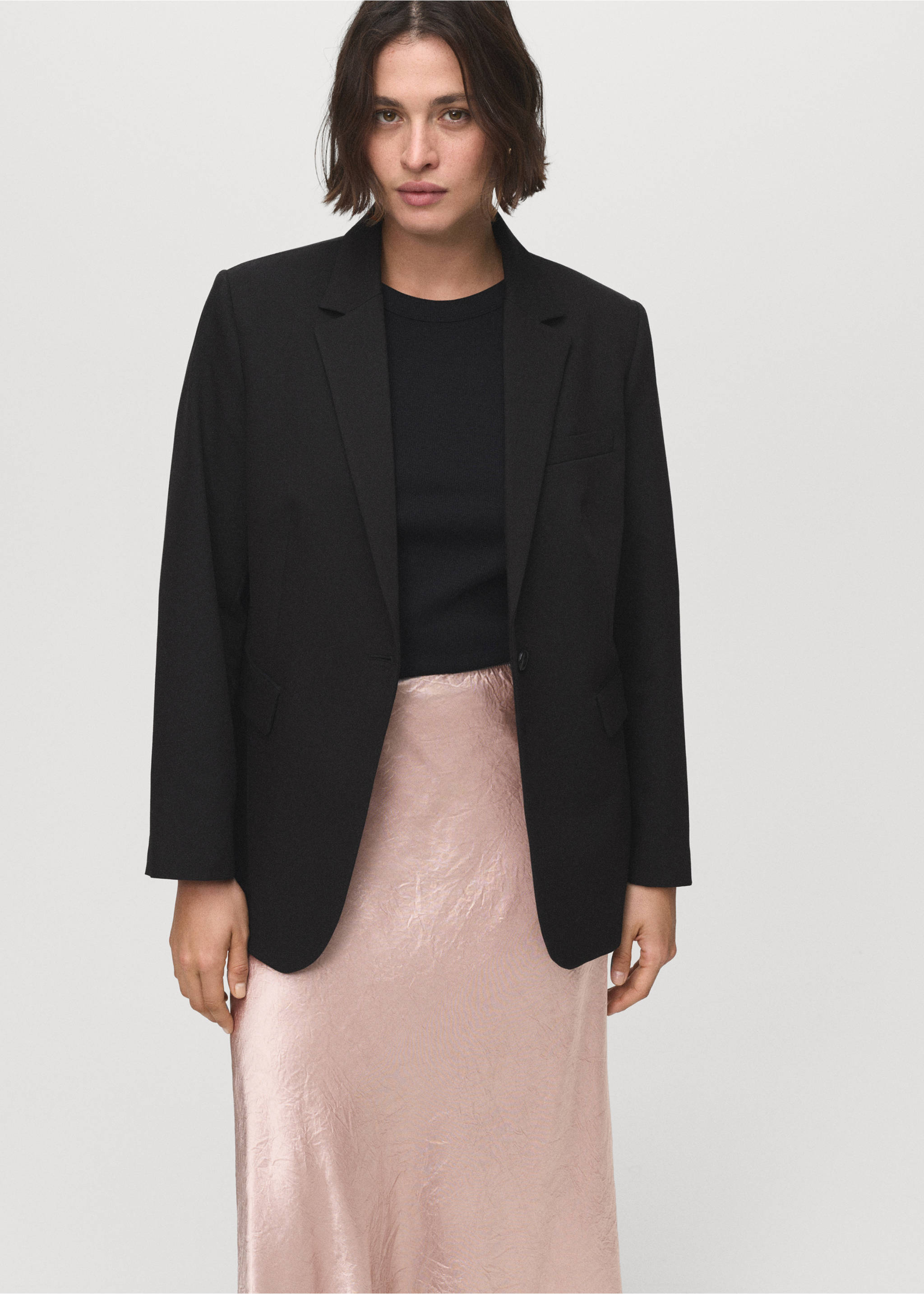 Creased-effect satin skirt - Details of the article 5, Pastel Pink. Ref: 17094424-00.