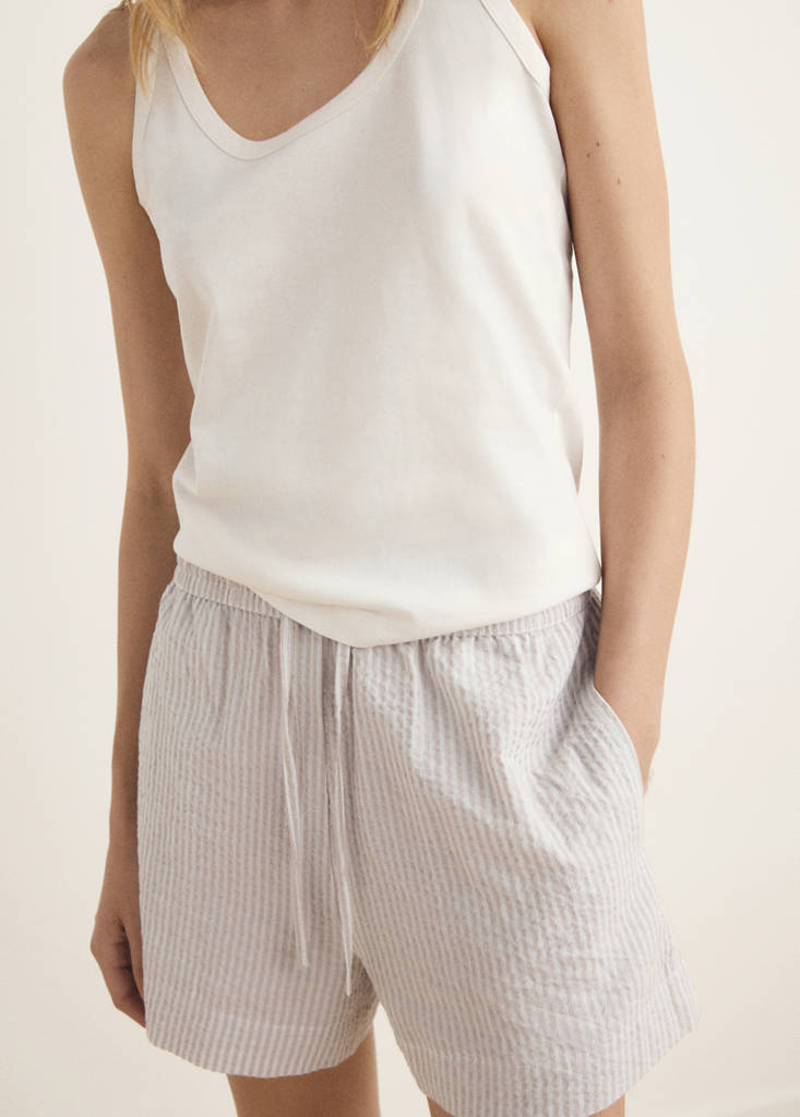 Two-piece striped seersucker pyjama shorts — Medium Brown