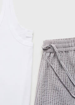 Two-piece striped seersucker pyjama shorts — Charcoal 8