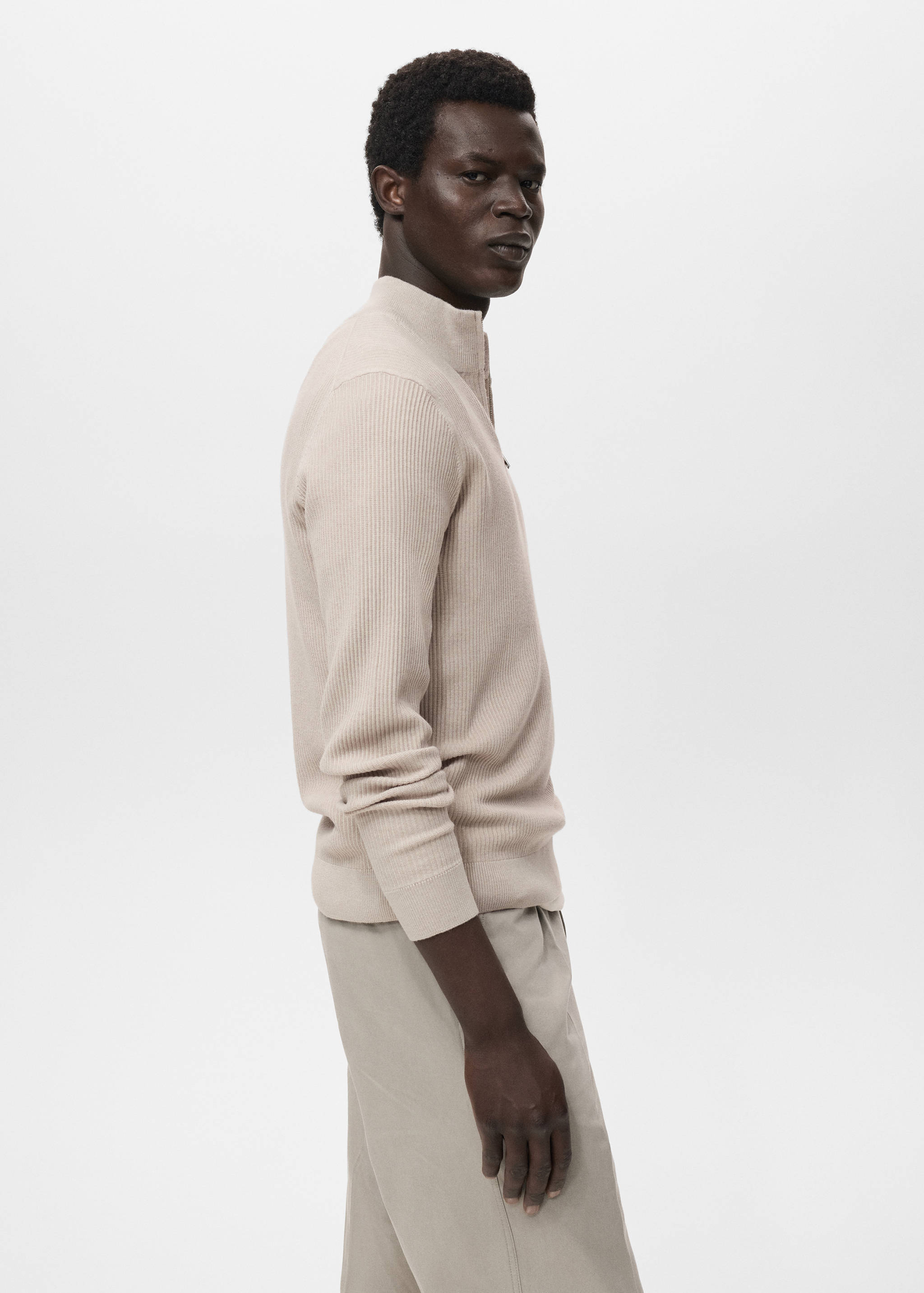 Ribbed sweater with zip neck - Details of the article 2