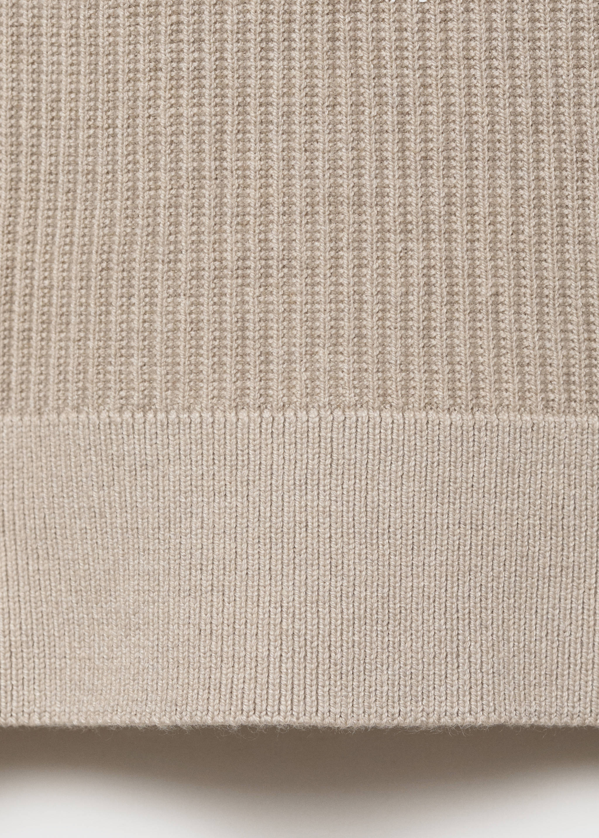 Ribbed sweater with zip neck - Details of the article 0