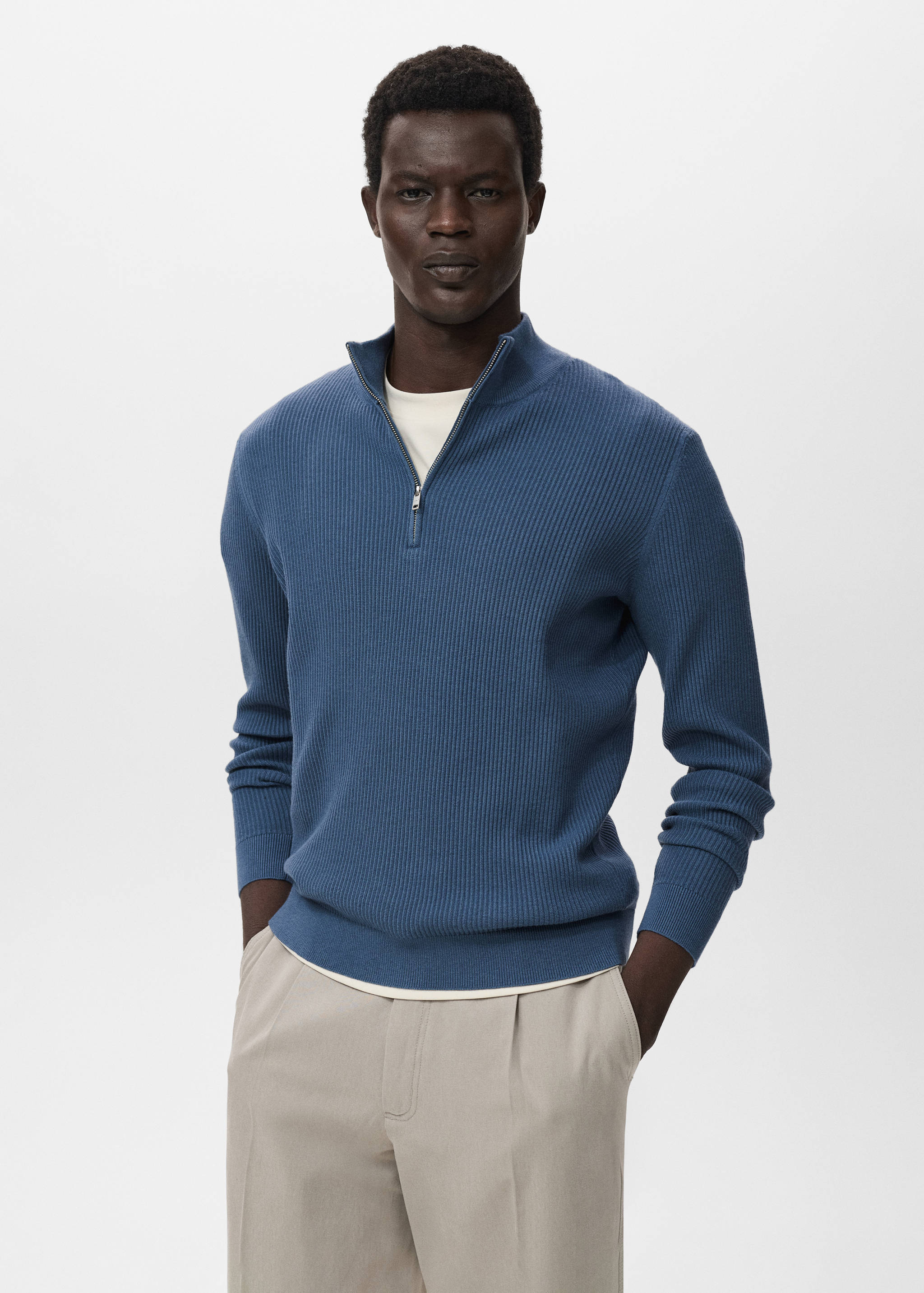 Ribbed sweater with zip neck - Medium plane